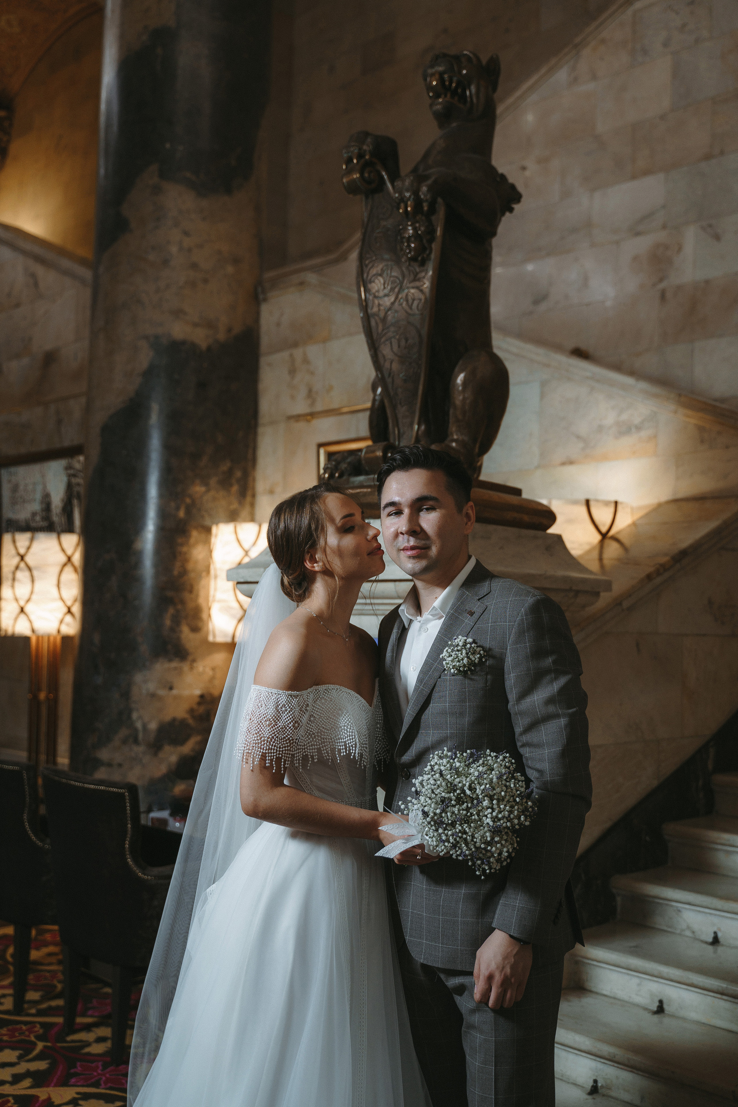 Свадебная фотосессия в отеле Hilton Moscow Leningradskaya 5*