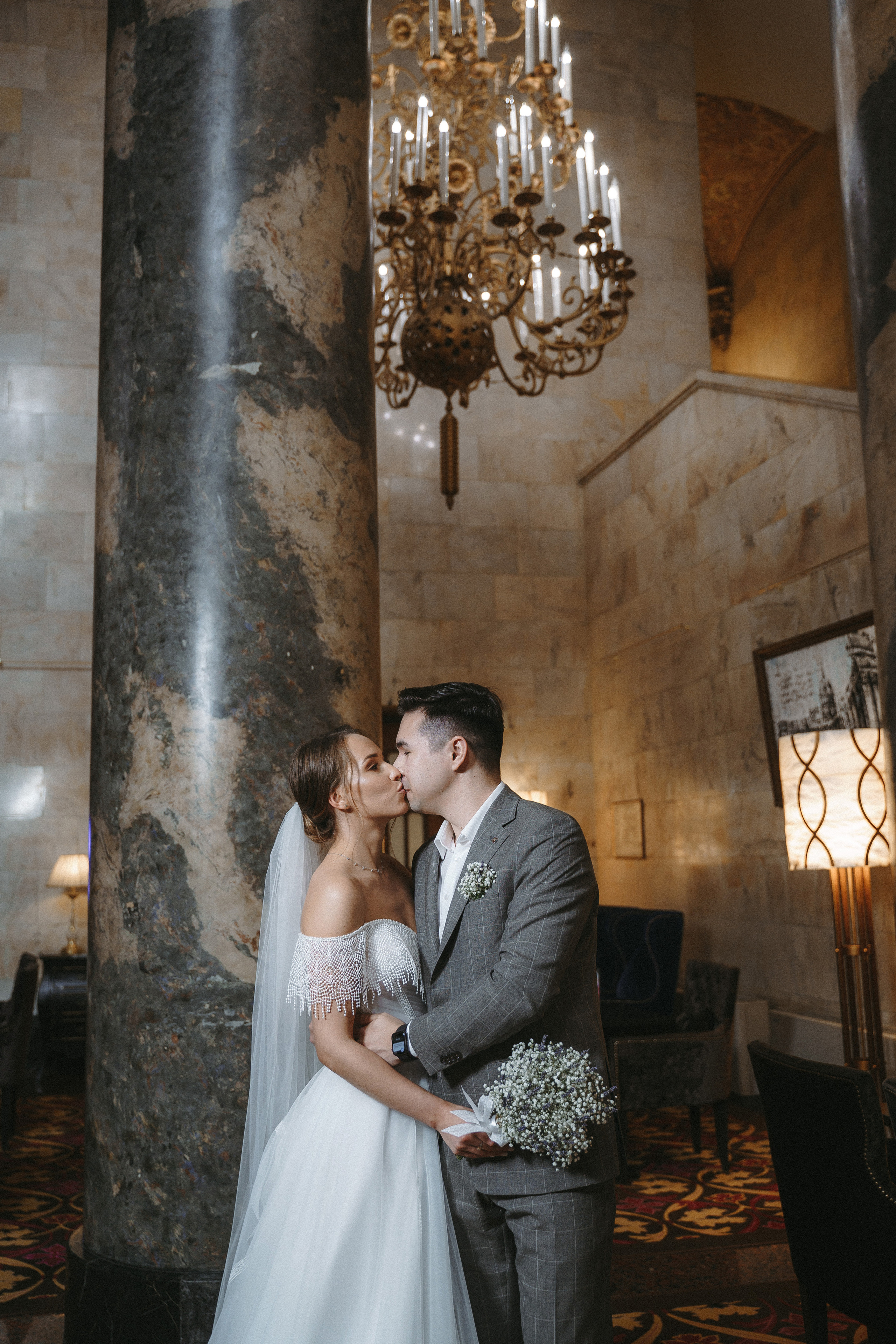 Свадебная фотосессия в отеле Hilton Moscow Leningradskaya 5*