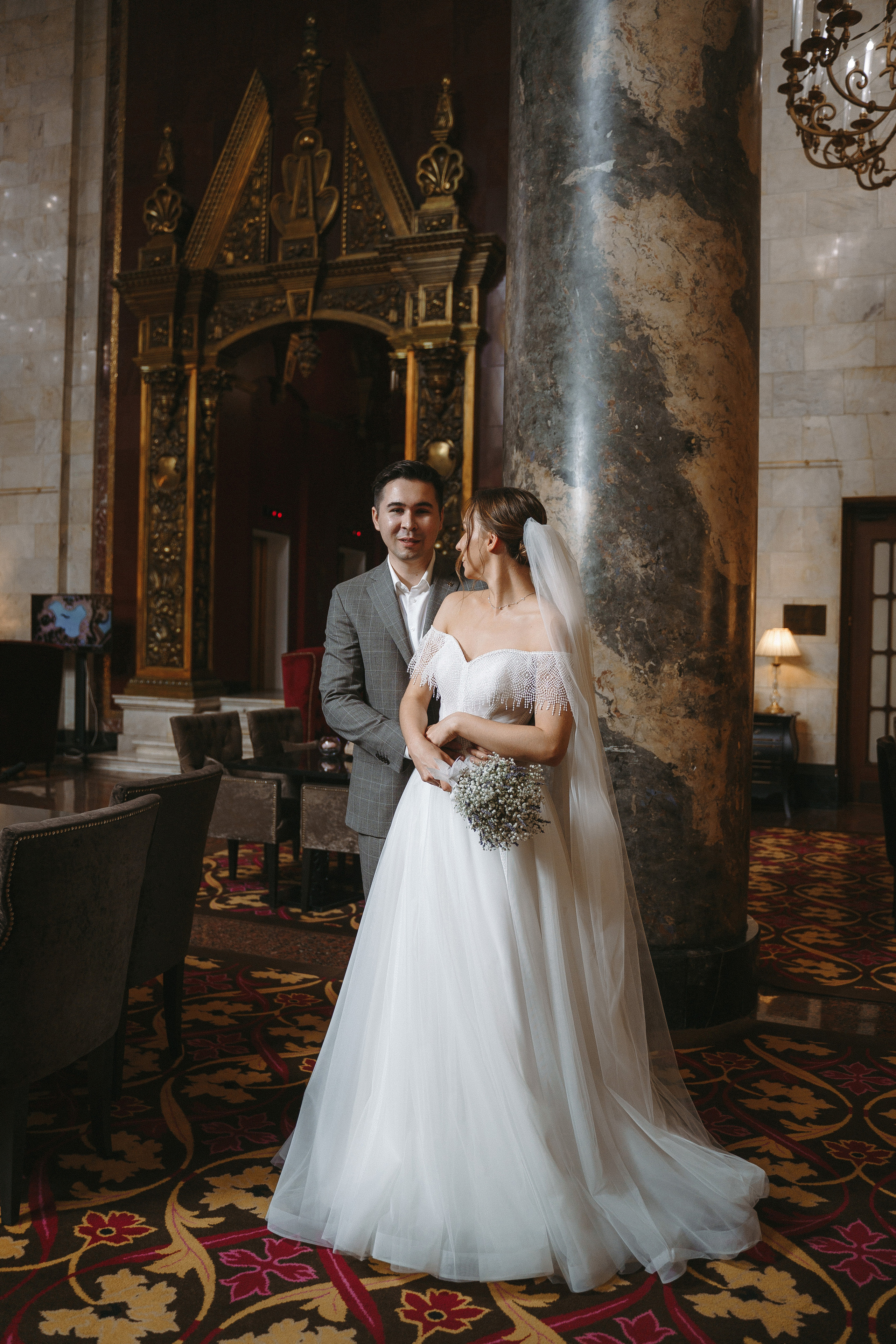 Свадебная фотосессия в отеле Hilton Moscow Leningradskaya 5*