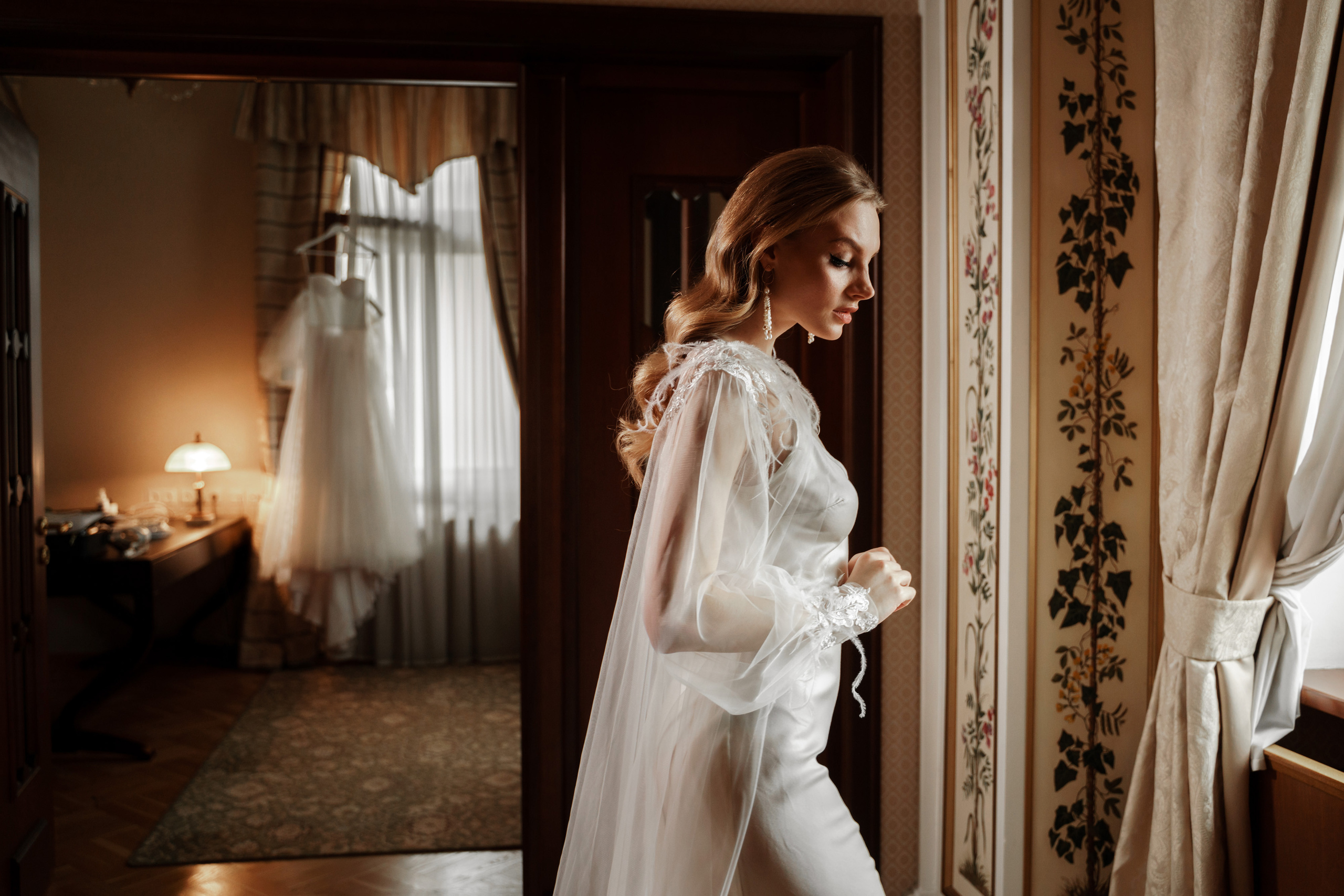 Свадебная фотосессия в отеле Hilton Moscow Leningradskaya 5