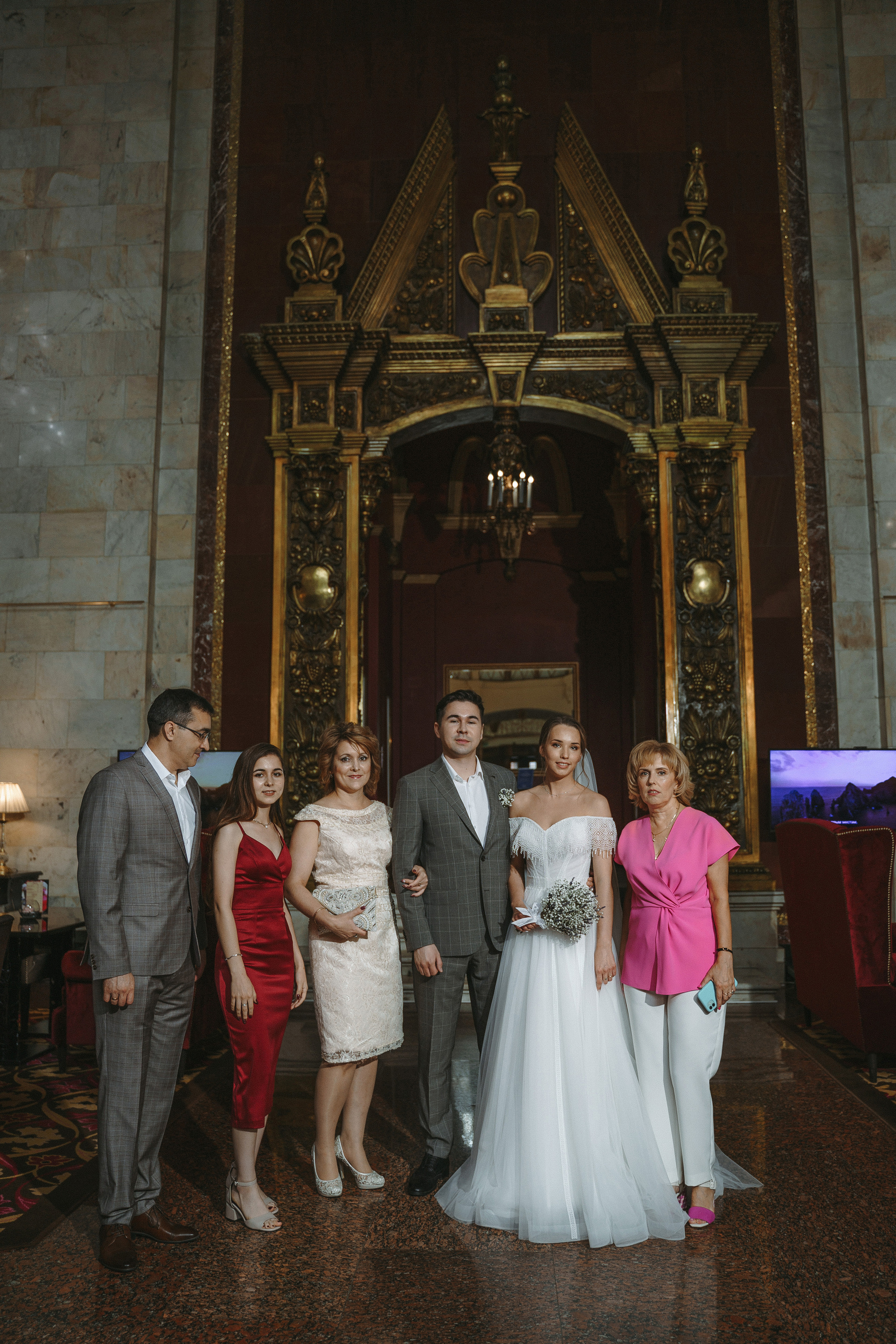 Свадебная фотосессия в отеле Hilton Moscow Leningradskaya 5*