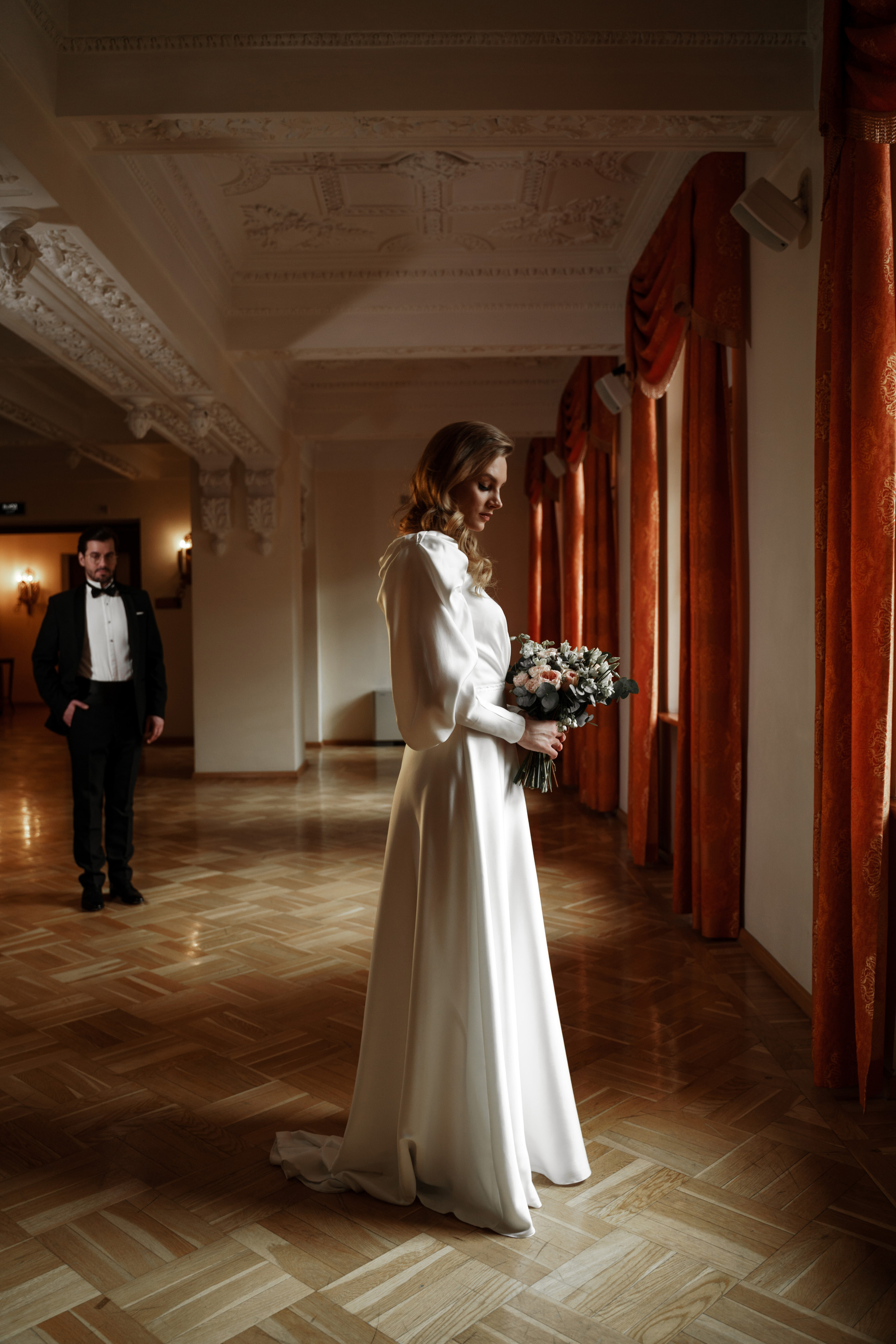 Свадебная фотосессия в отеле Hilton Moscow Leningradskaya 5