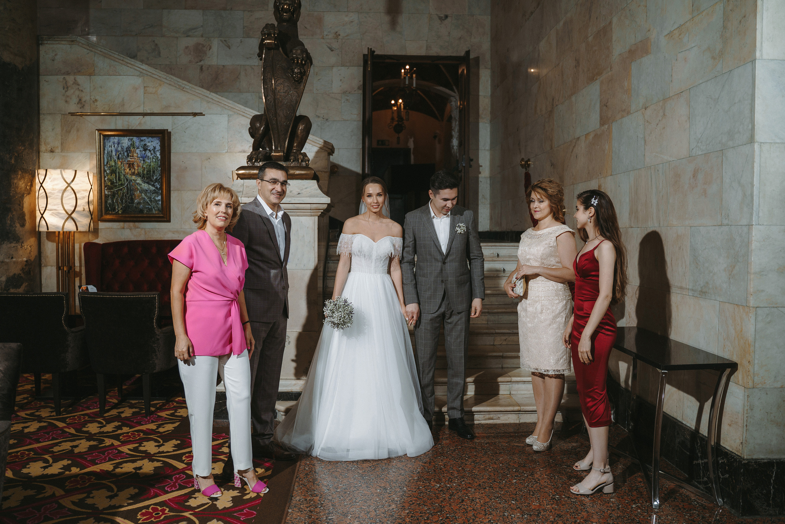 Свадебная фотосессия в отеле Hilton Moscow Leningradskaya 5*