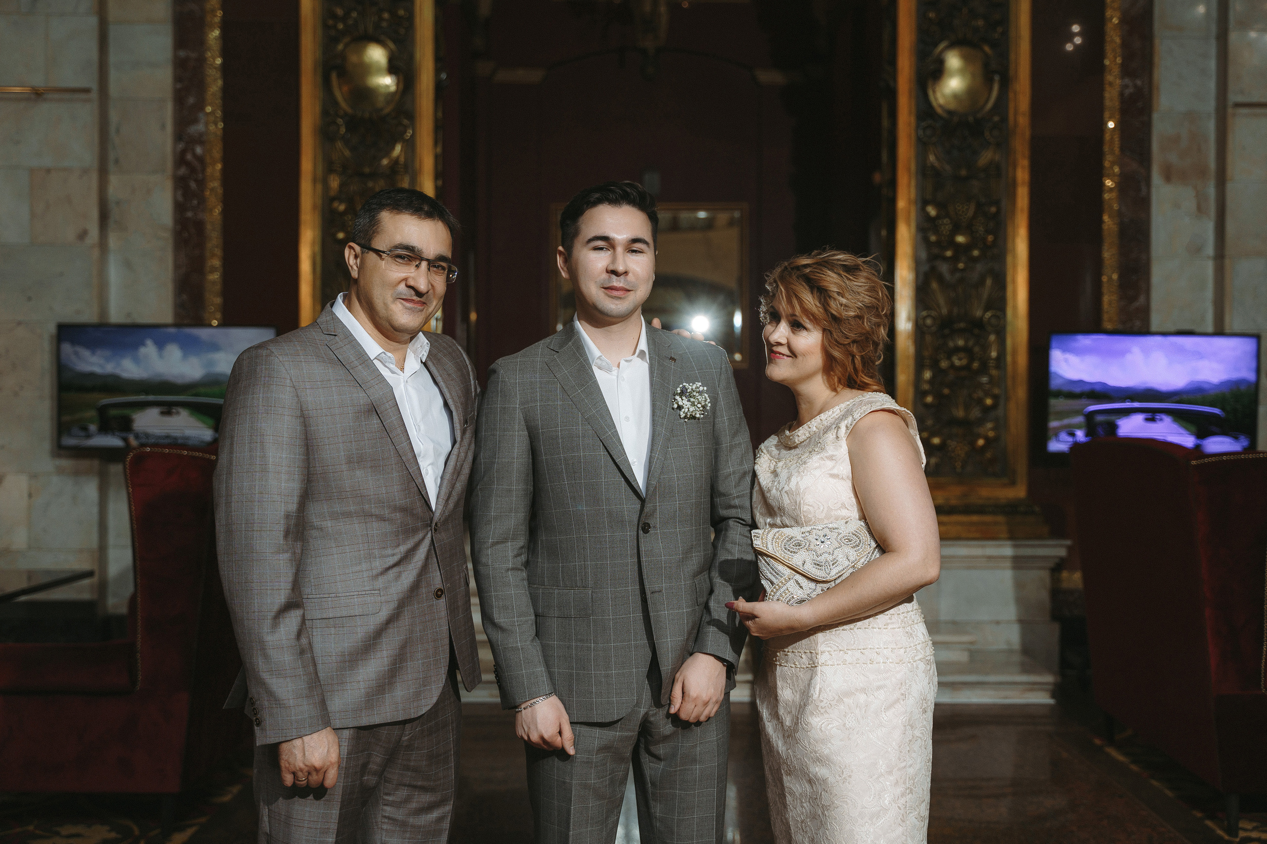 Свадебная фотосессия в отеле Hilton Moscow Leningradskaya 5*