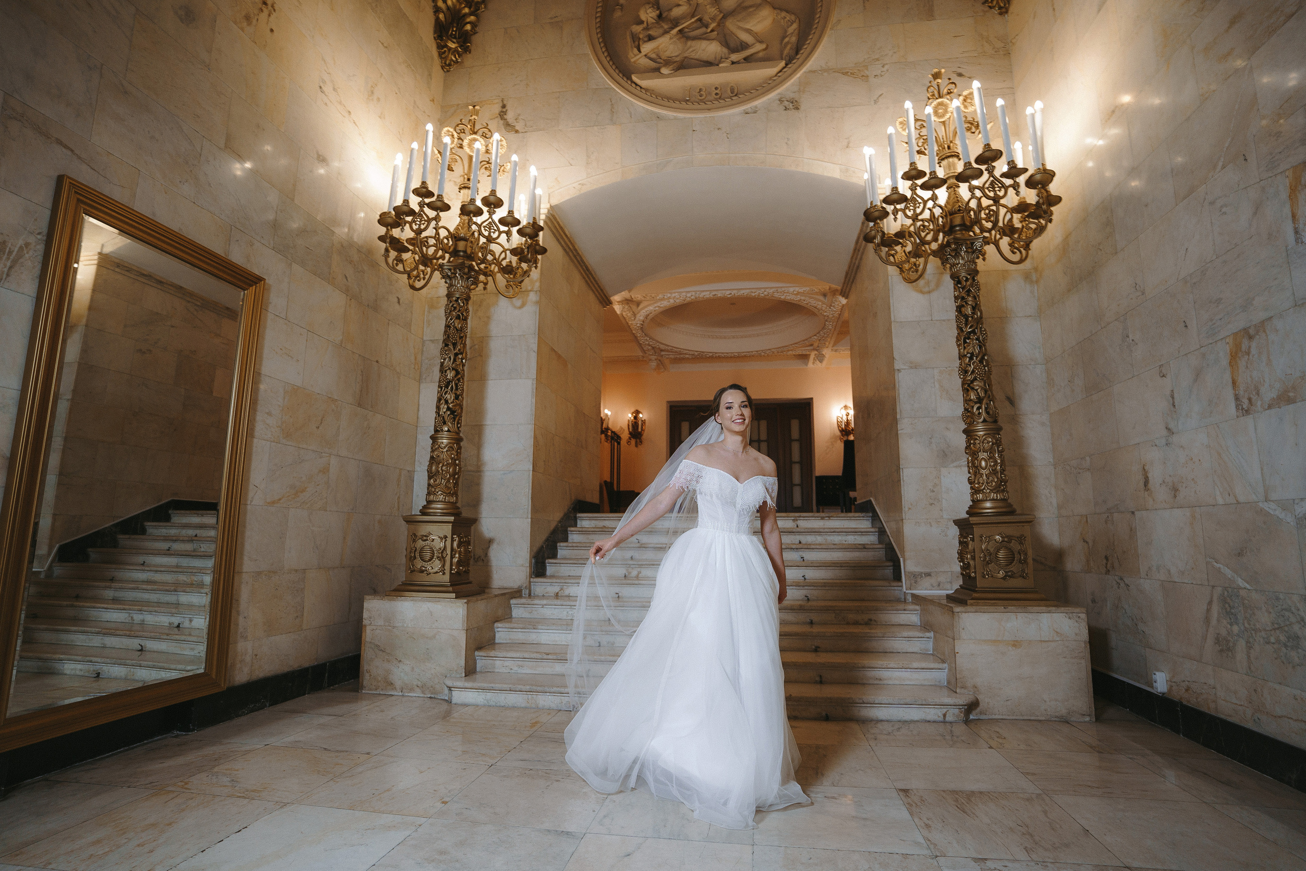 Свадебная фотосессия в отеле Hilton Moscow Leningradskaya 5*