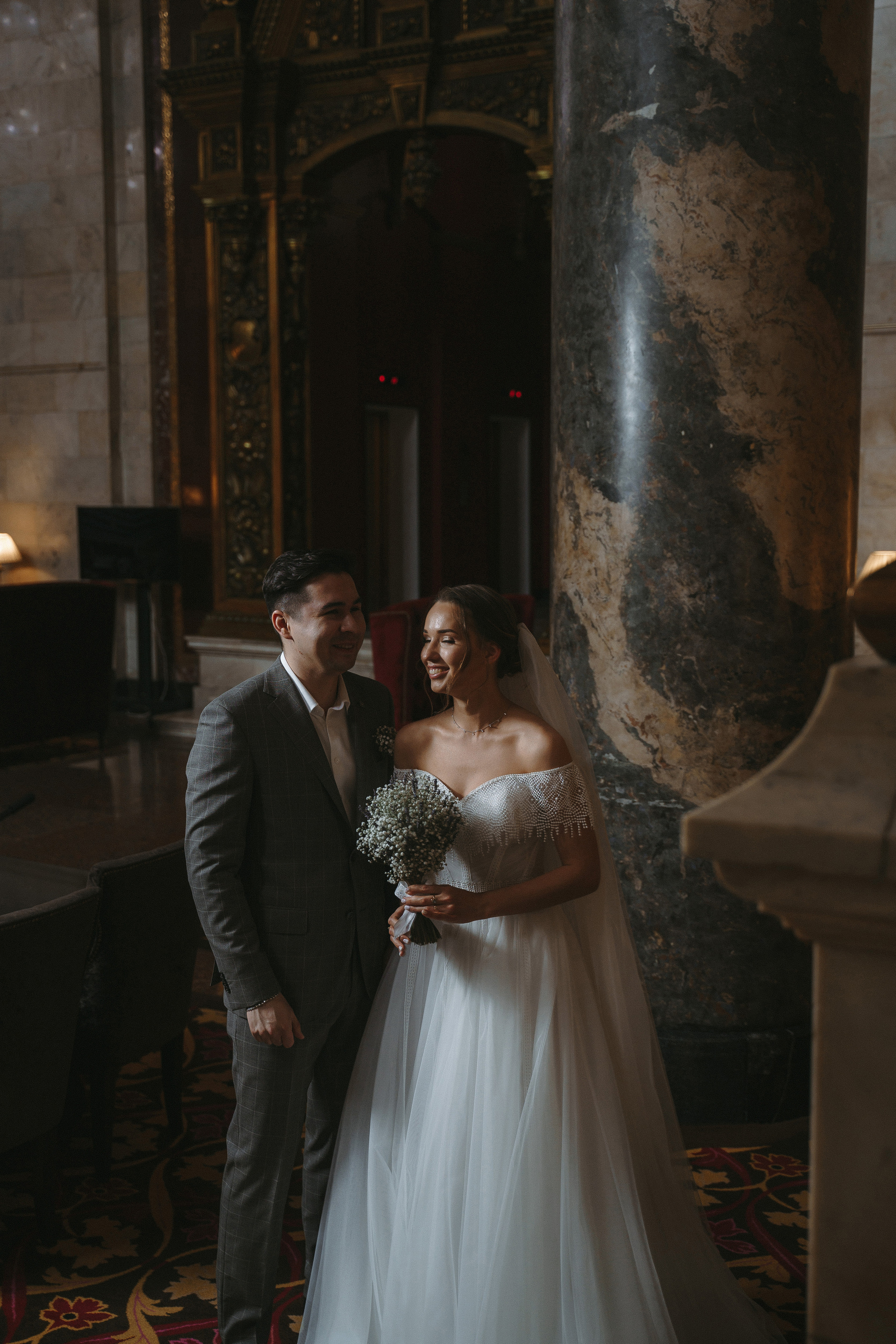 Свадебная фотосессия в отеле Hilton Moscow Leningradskaya 5*