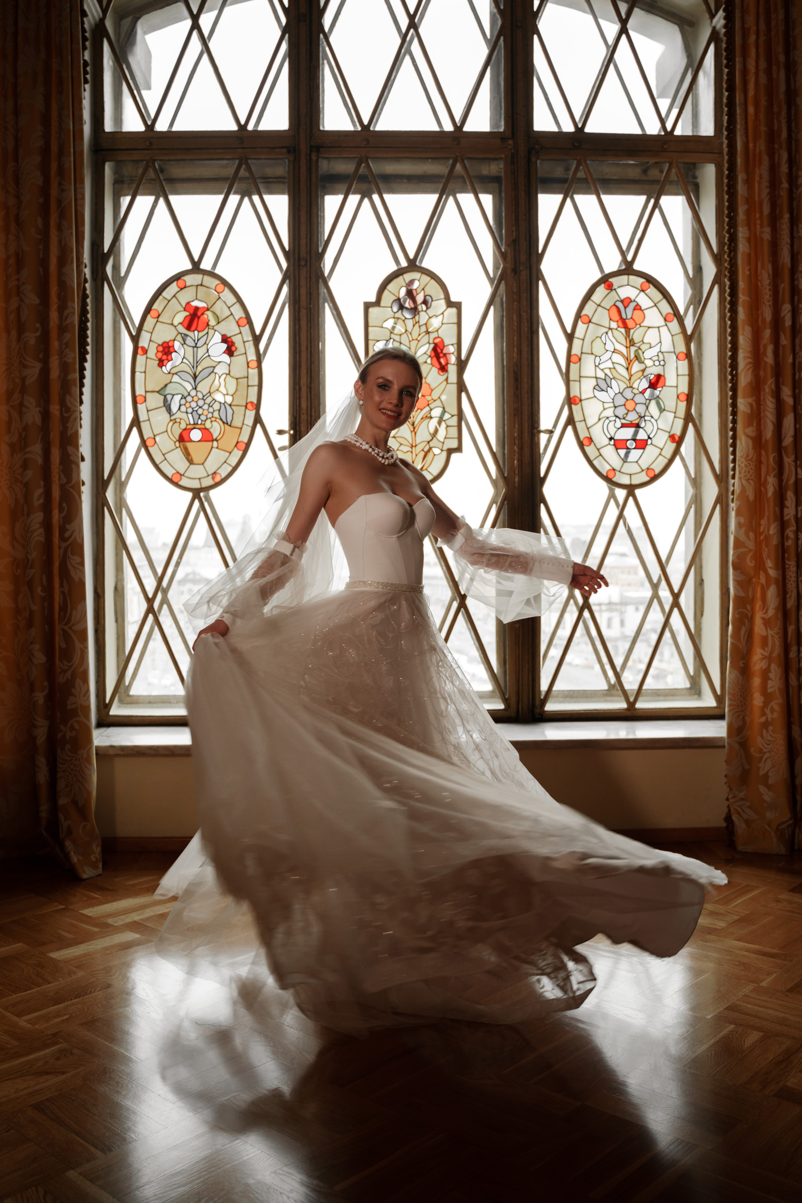 Свадебная фотосессия в отеле Hilton Moscow Leningradskaya 5