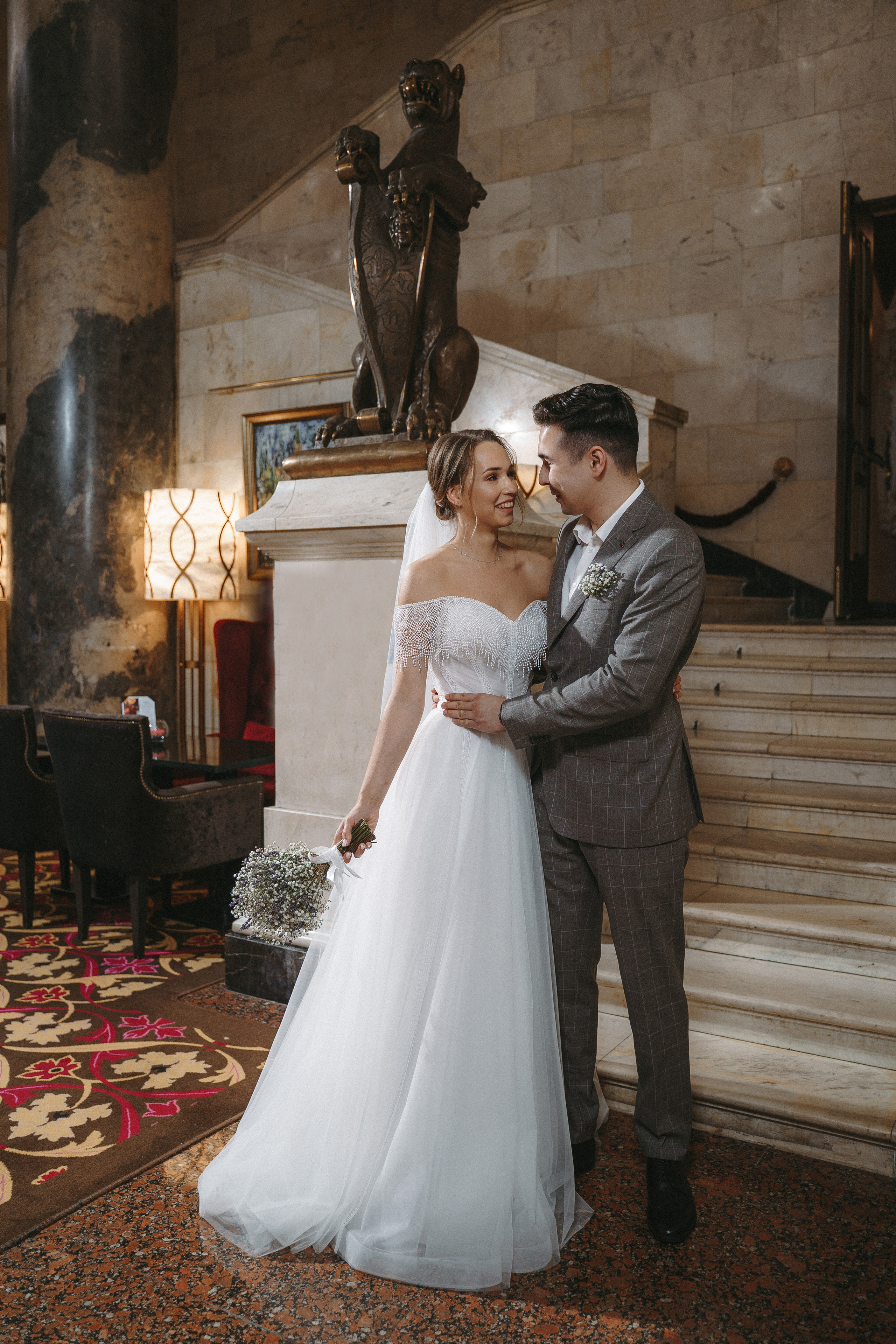 Свадебная фотосессия в отеле Hilton Moscow Leningradskaya 5*