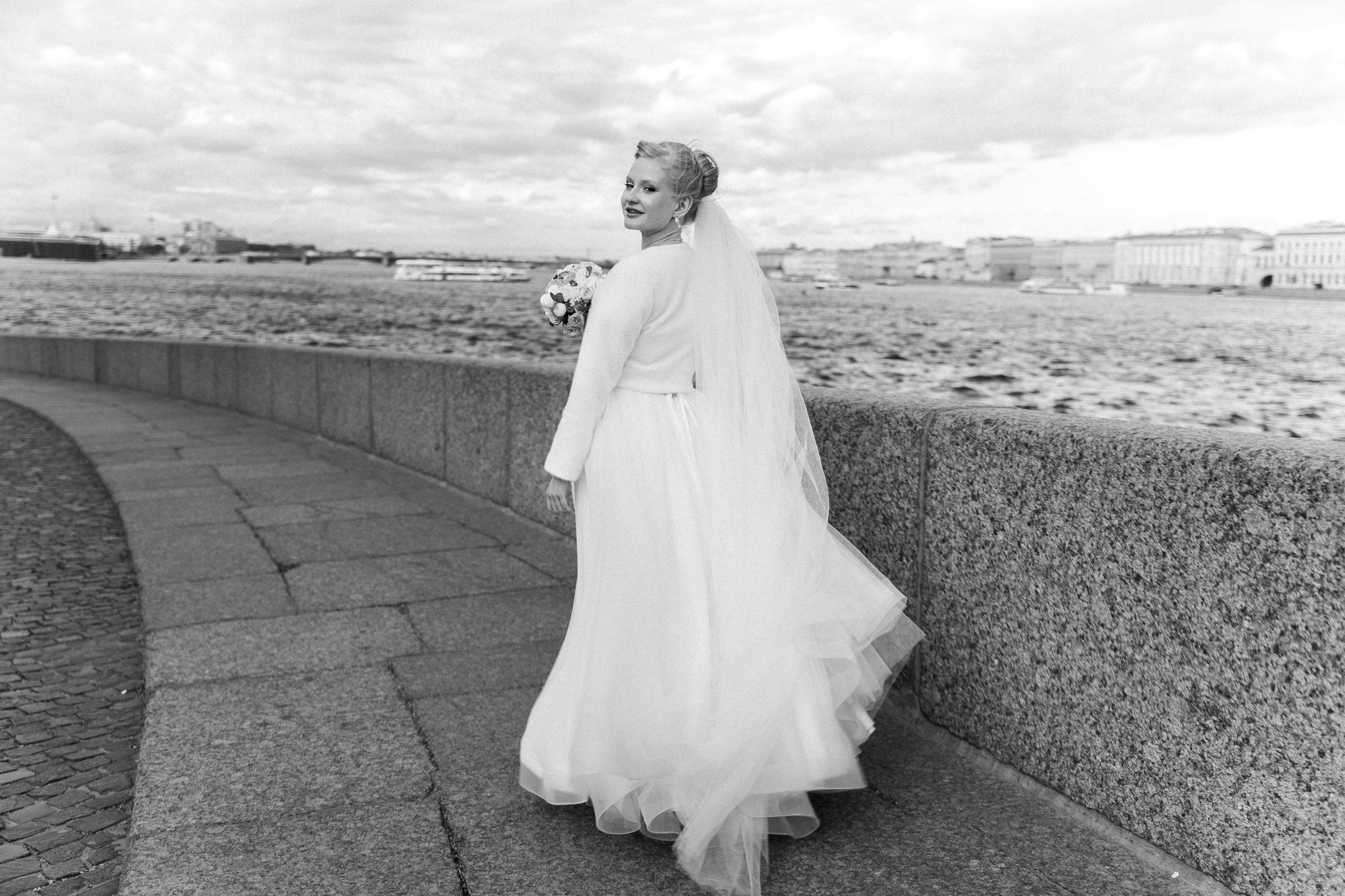 Love in Black and White. Professional photoartist in St. Petersburg (wedding, reportage, portrait, model book, love story) Alexander Shvedov