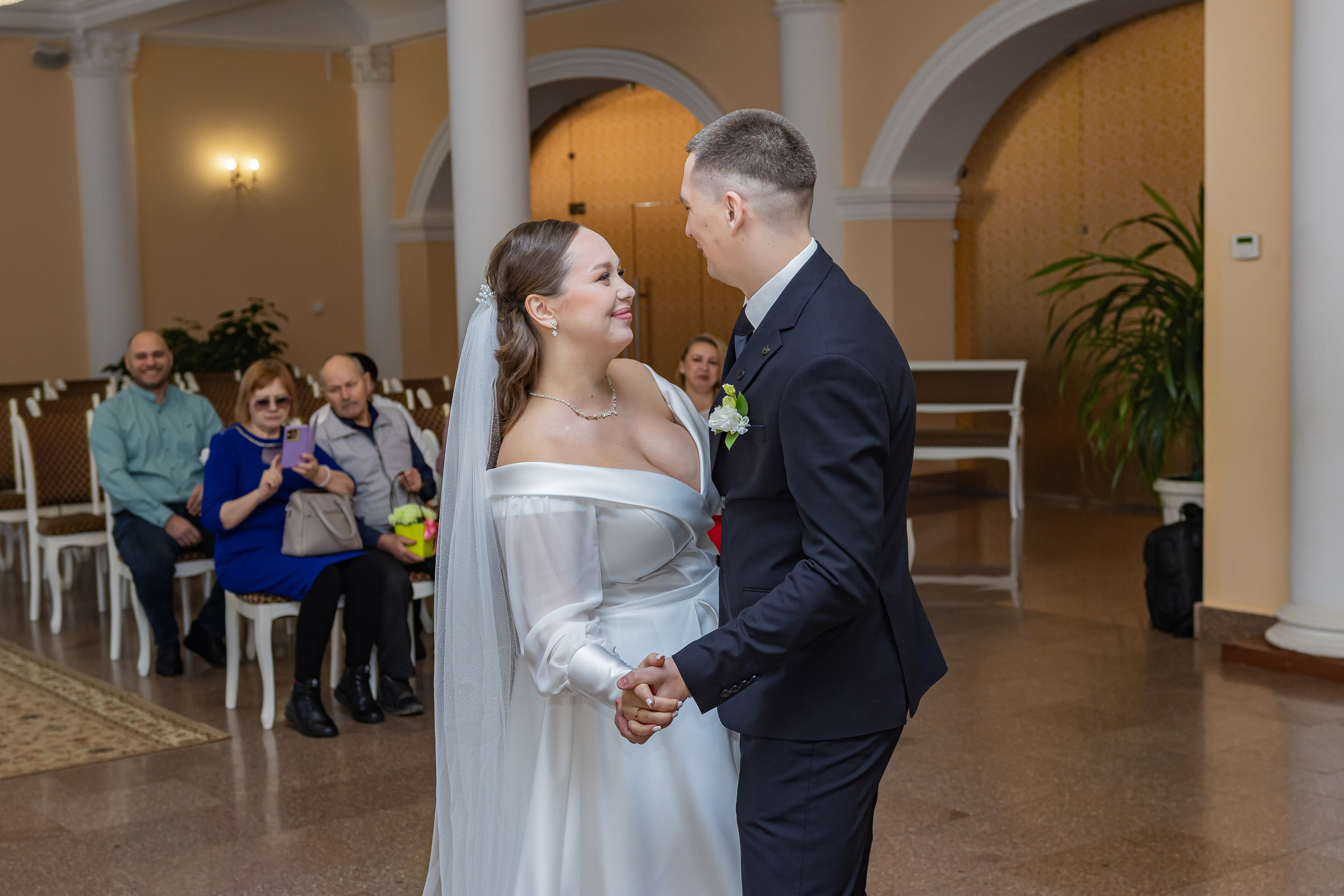 Фотосъёмка свадьбы - центральный загс Омск