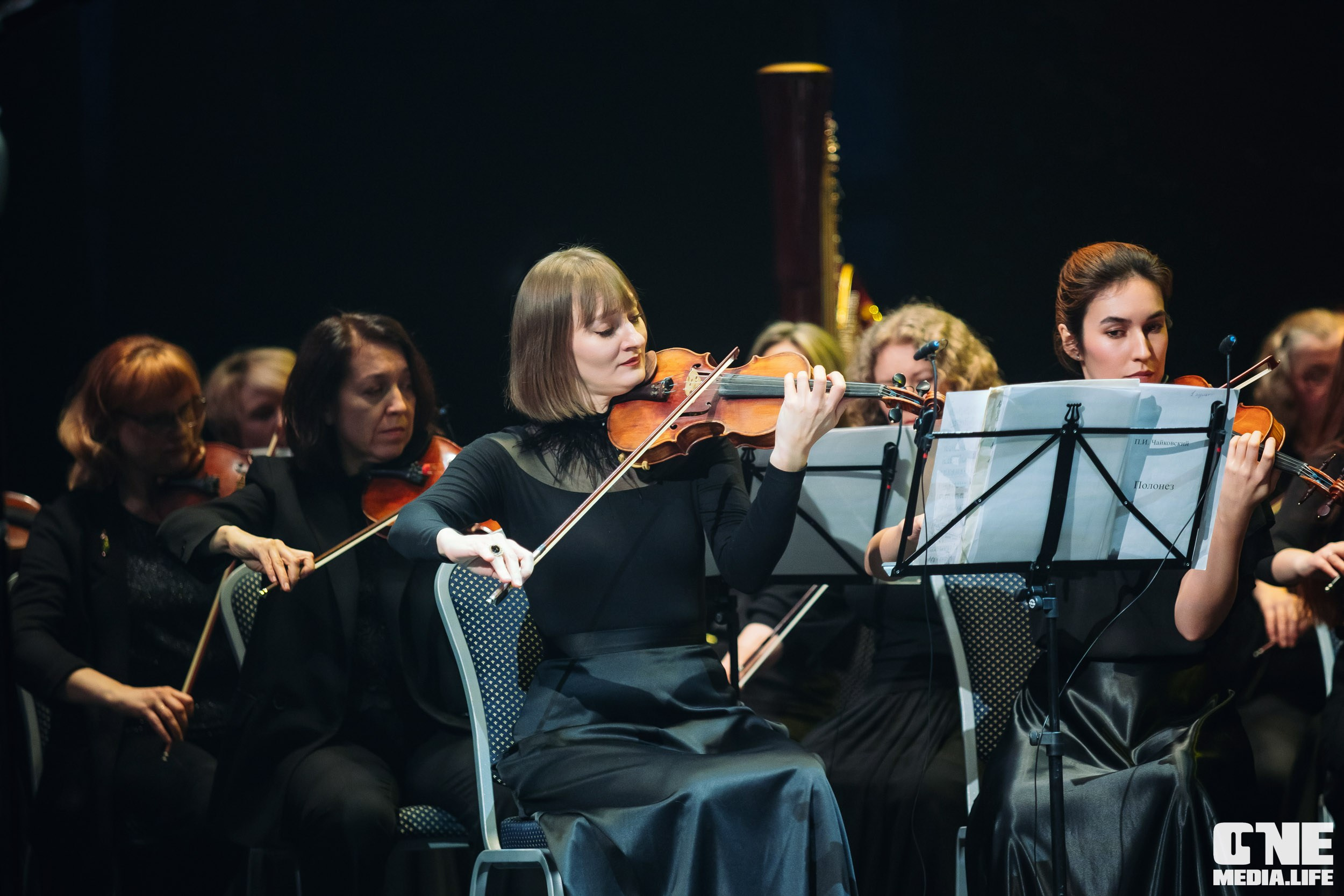Концерт 8 марта в Янтарь холл. One Media Life: фоторепортажи, фотоотчеты с мероприятий и заведений