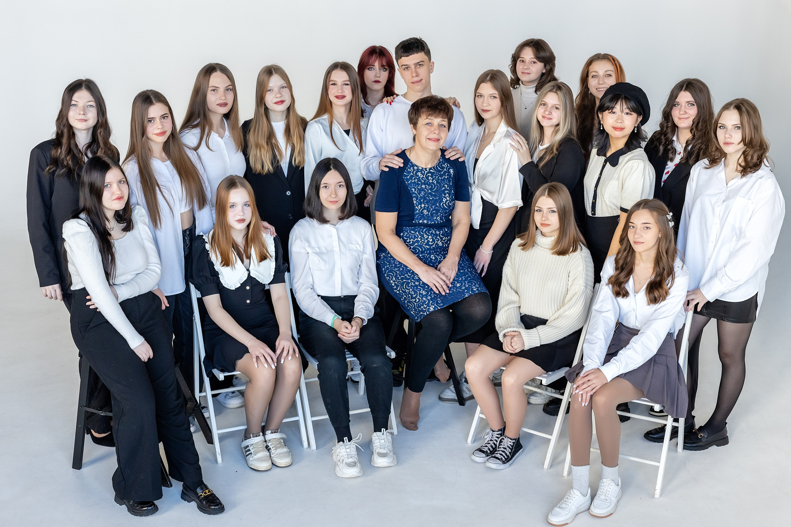 Школа 71, 9 класс. Владивосток. Стильный выпускной альбом Владивосток фотограф Вероника Мигачева