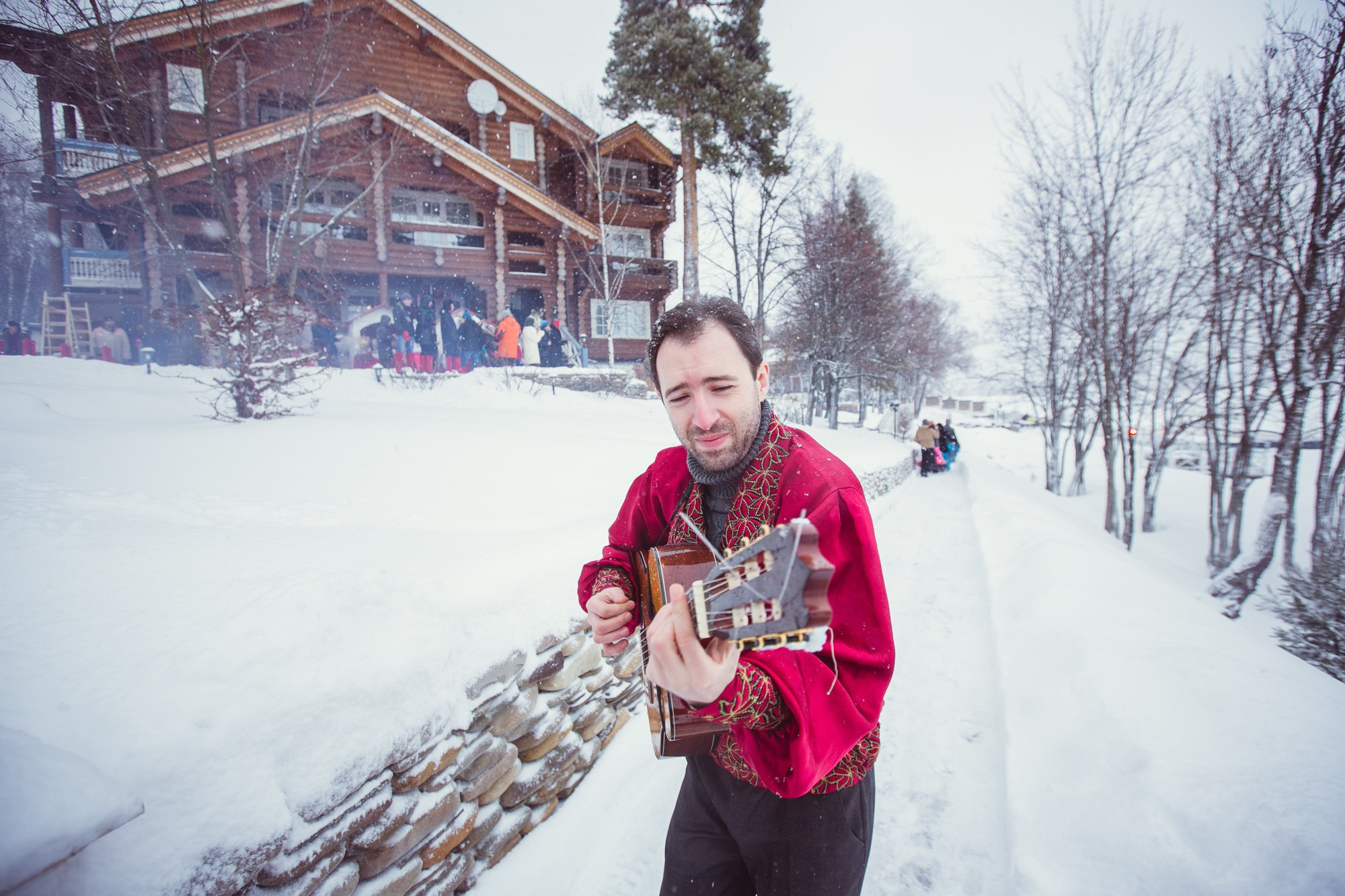 Зимняя свадьба в русских традициях. Семейный, портретный и свадебный фотограф в Санкт-Петербурге и Москве