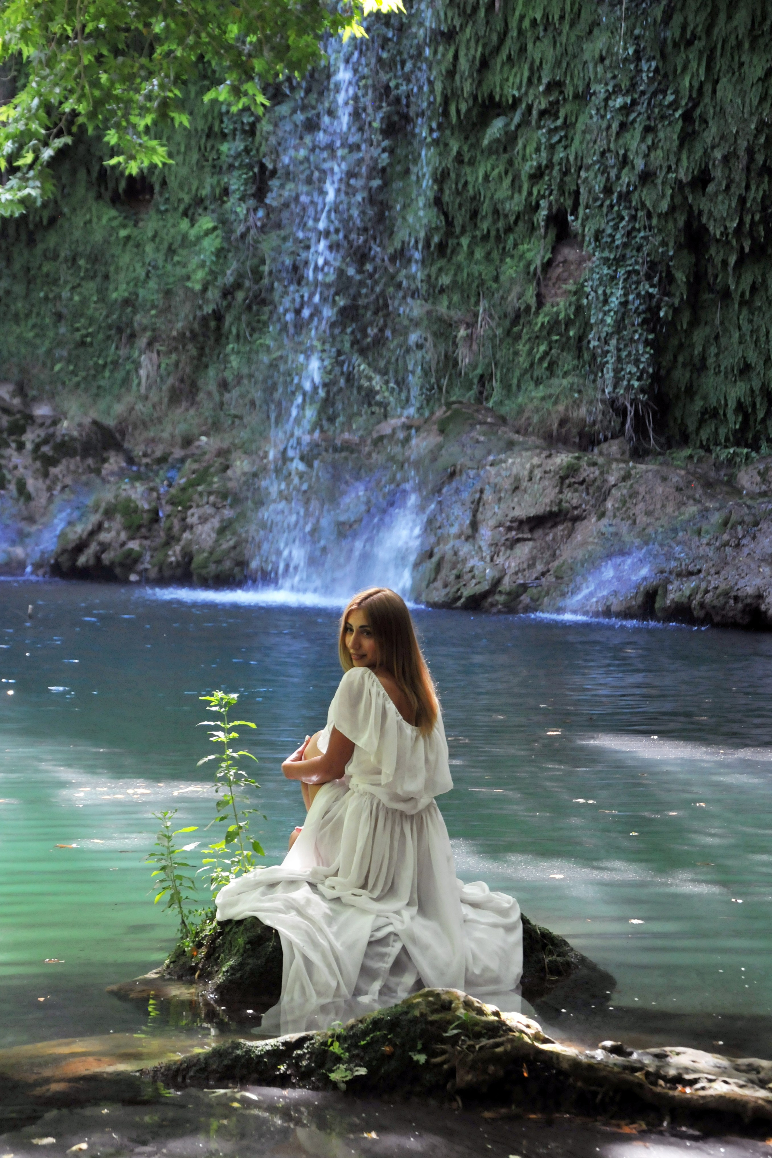 Индивидуальная фотосессия на водопаде Куршунлу, Анталия. Профессиональный фотограф в Турции Анталии Кемере Сиде Белеке Алании