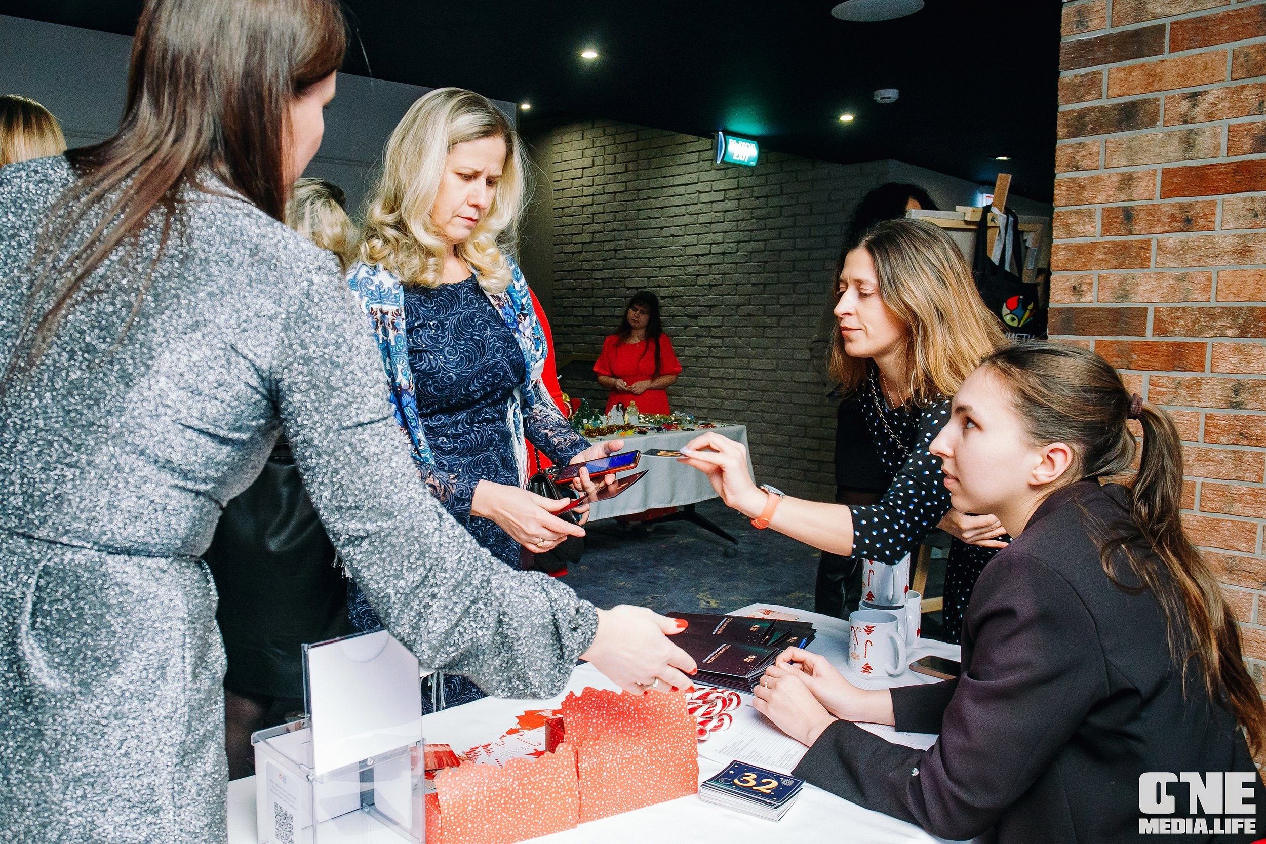 Новогодний Огонёк от Верю в Чудо. One Media Life: фоторепортажи, фотоотчеты с мероприятий и заведений