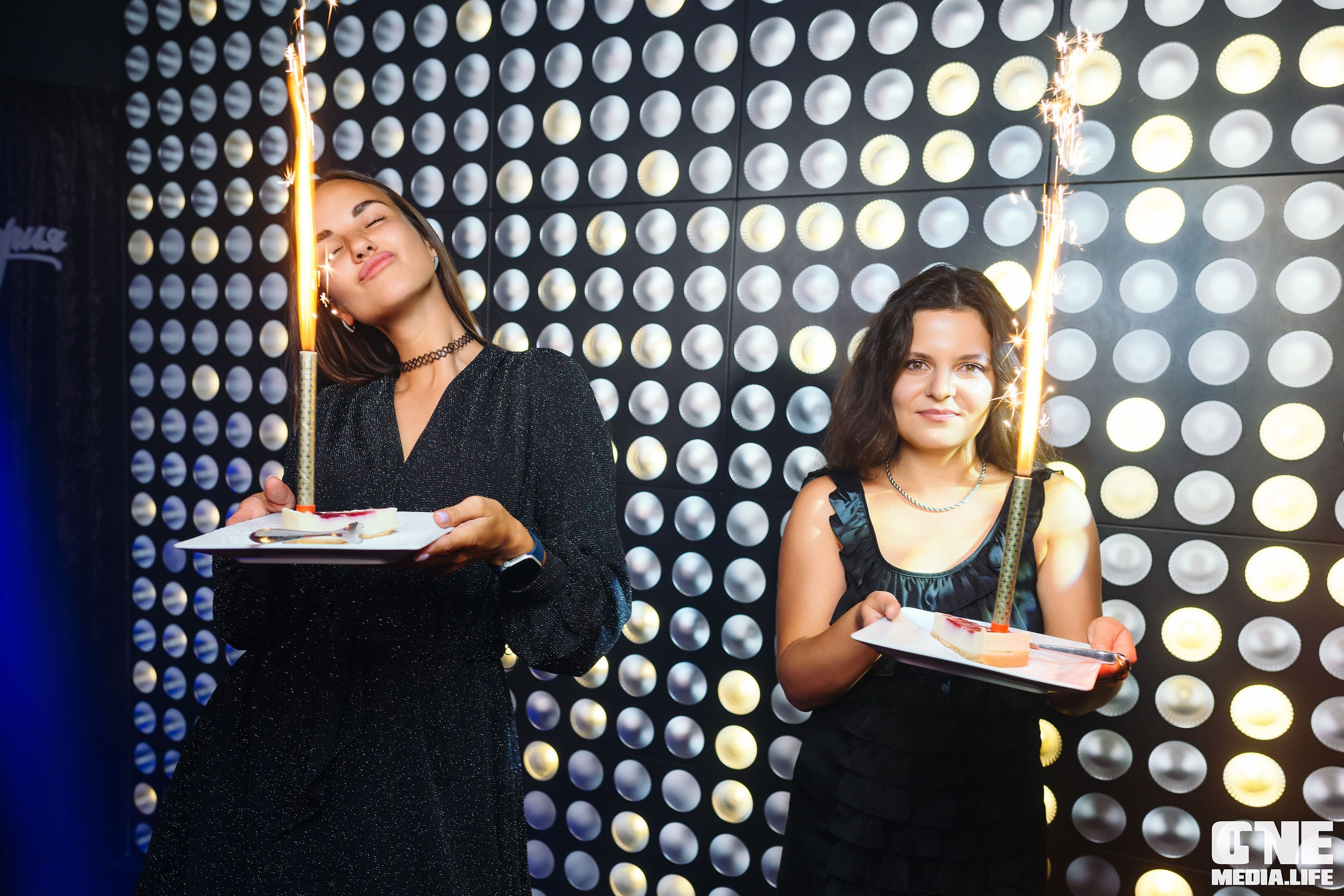 Фоторепортаж из караоке-клуба Эйфория. One Media Life: фоторепортажи, фотоотчеты с мероприятий и заведений