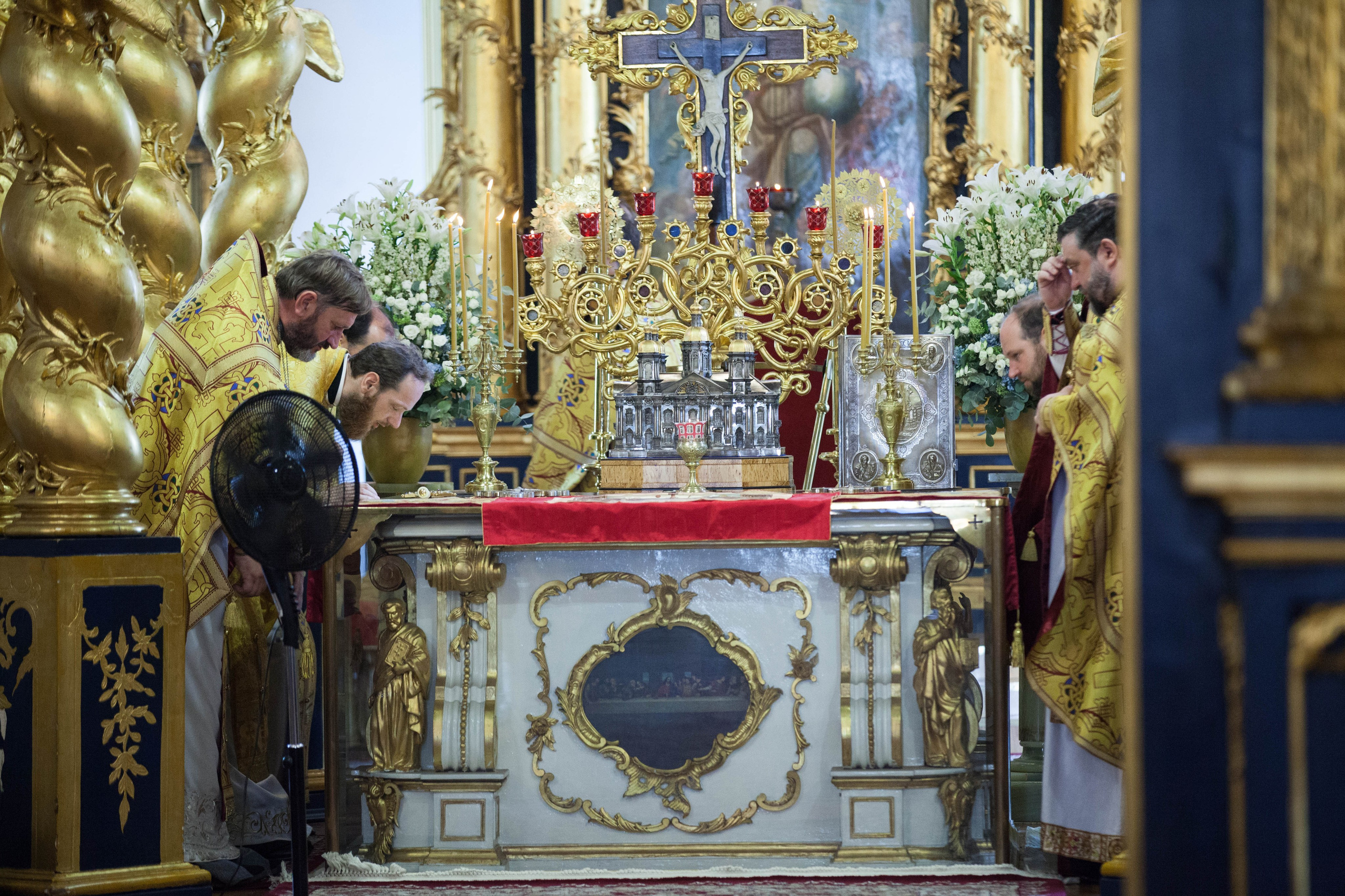 МИТРОПОЛИТ ВАРСОНОФИЙ СОВЕРШИЛ БОЖЕСТВЕННУЮ ЛИТУРГИЮ В НИКОЛО-БОГОЯВЛЕНСКОМ СОБОРЕ. НИКОЛО-БОГОЯВЛЕНСКИЙ МОРСКОЙ СОБОР