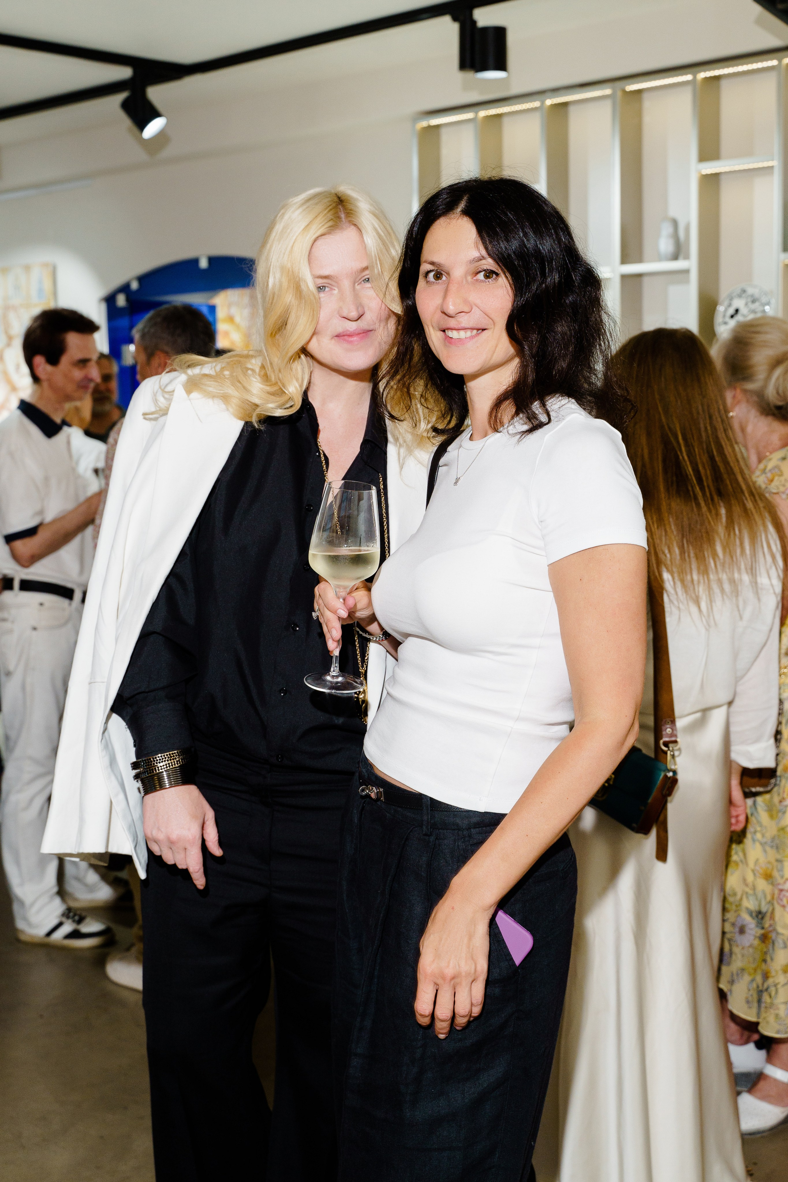 Персональная выставка Анны Шиловой «Walking in my shoes» в галерее Hidden Place. Фотограф в Москве Женя Потах