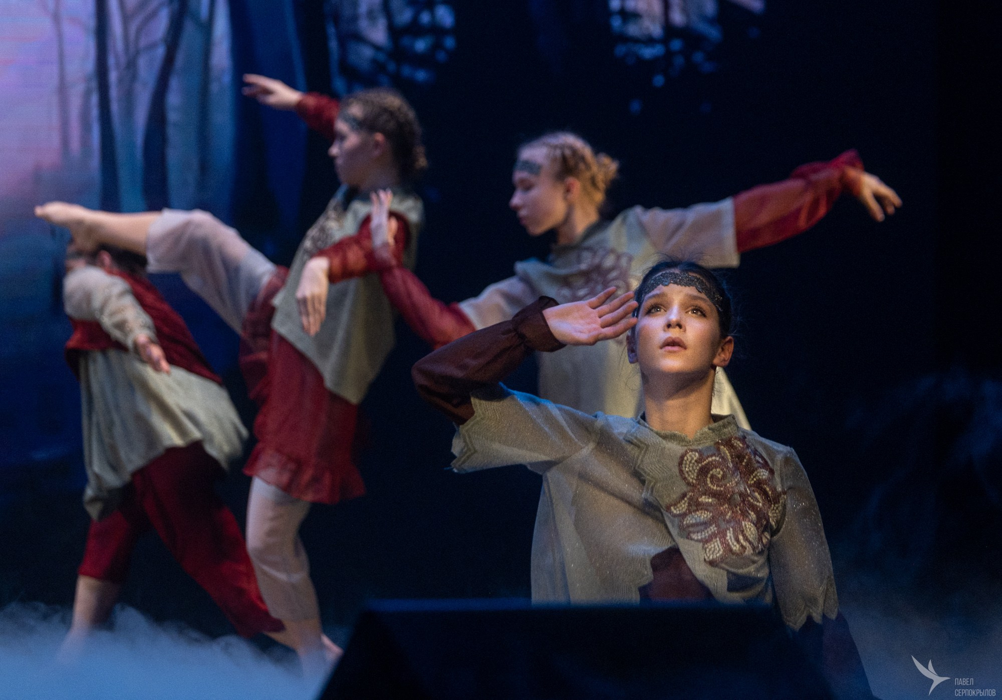 Юбилейный концерт студии эстрадного танца «Изумрудный город». Репортажный фотограф в Казани Павел Серпокрылов