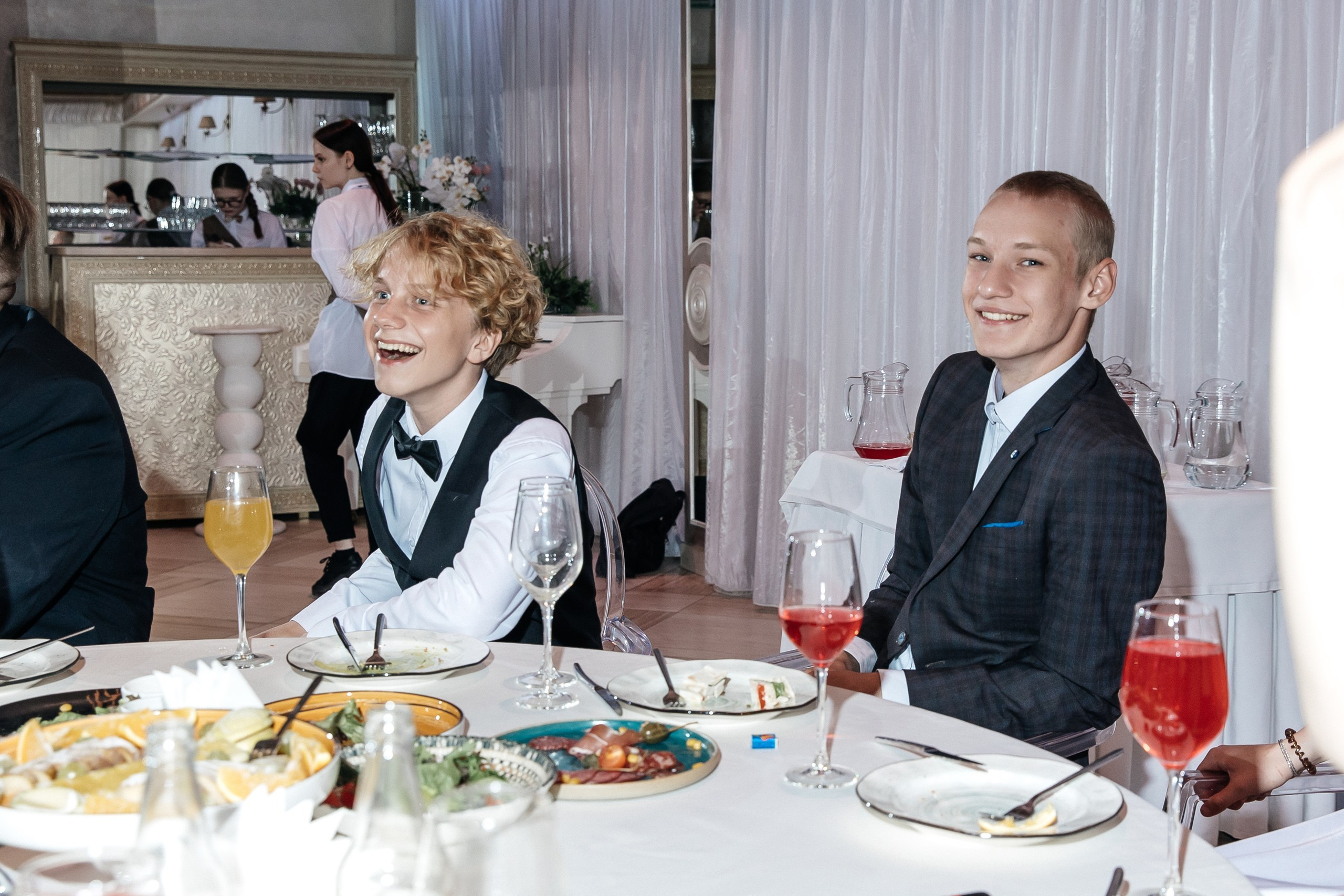 Выпускной 2024. Свадебный фотограф Настя Шелл г. Череповец