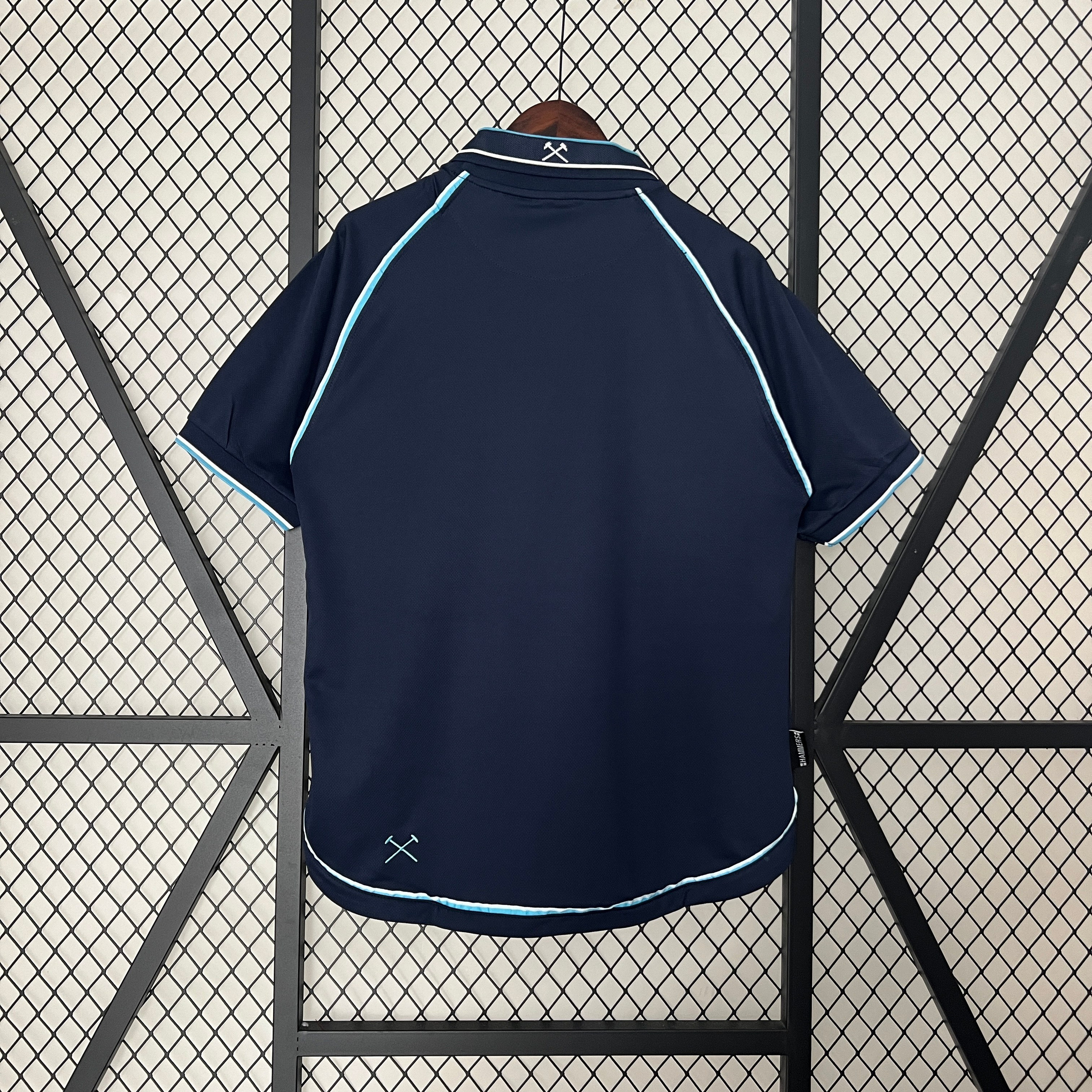 Купить футболку West Ham United 1999-2001. Футбольный магазин — ssw_magazin