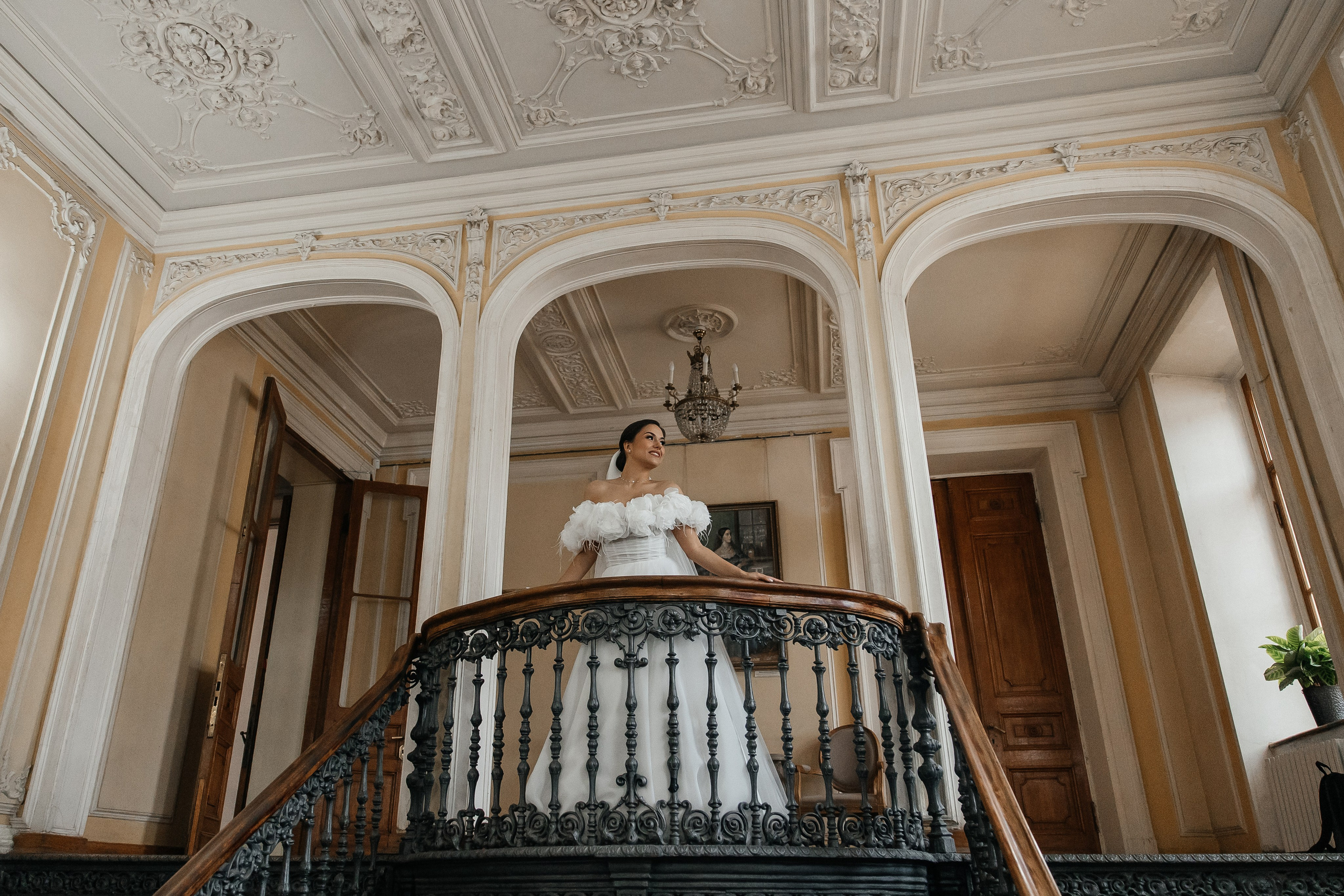 Свадебная фотосессия в библиотеке читальне Пушкина