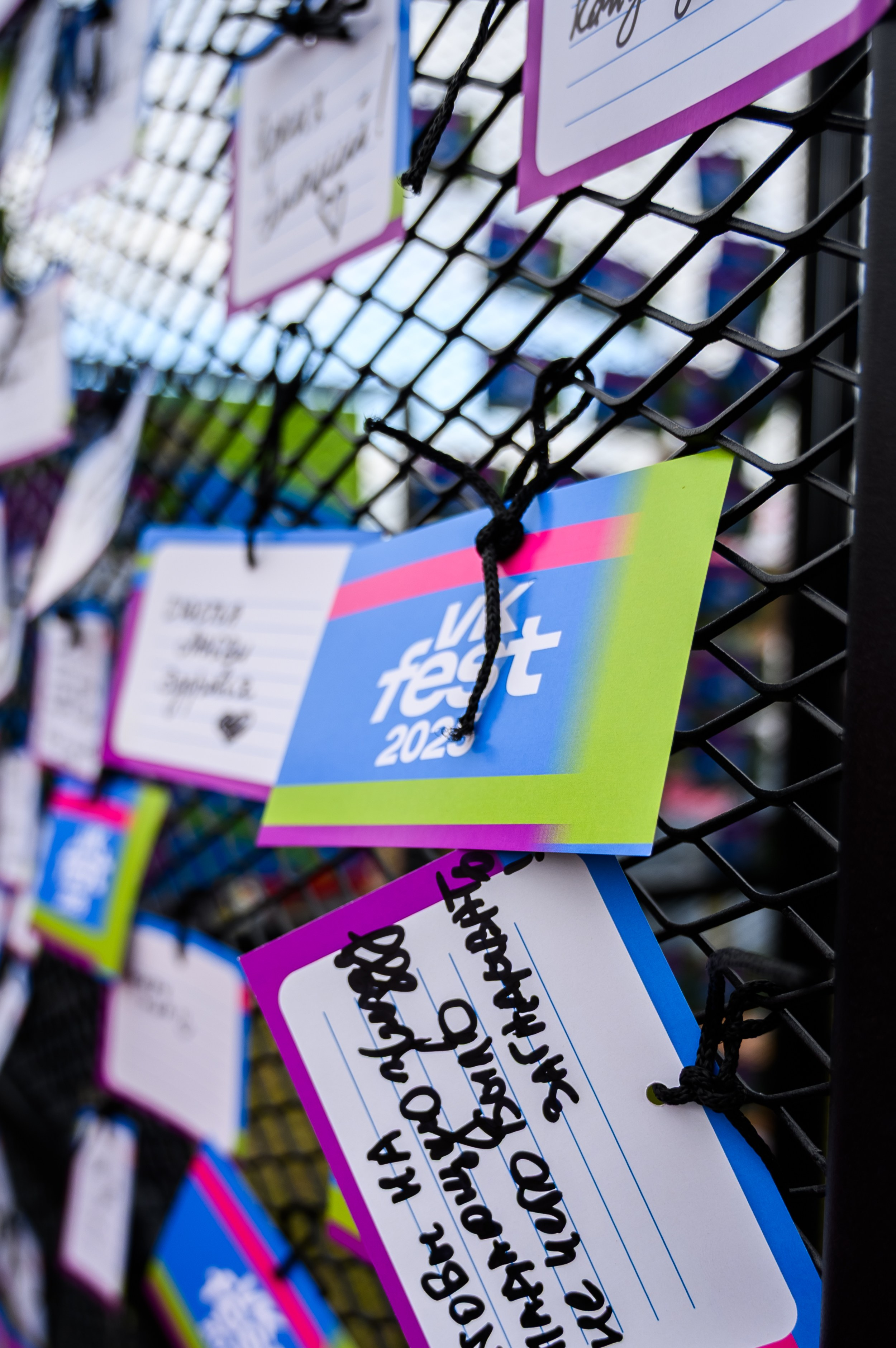 Фото с фестиваля VK Fest в Казани: стенд ВК Сообщества с интерактивным квестом