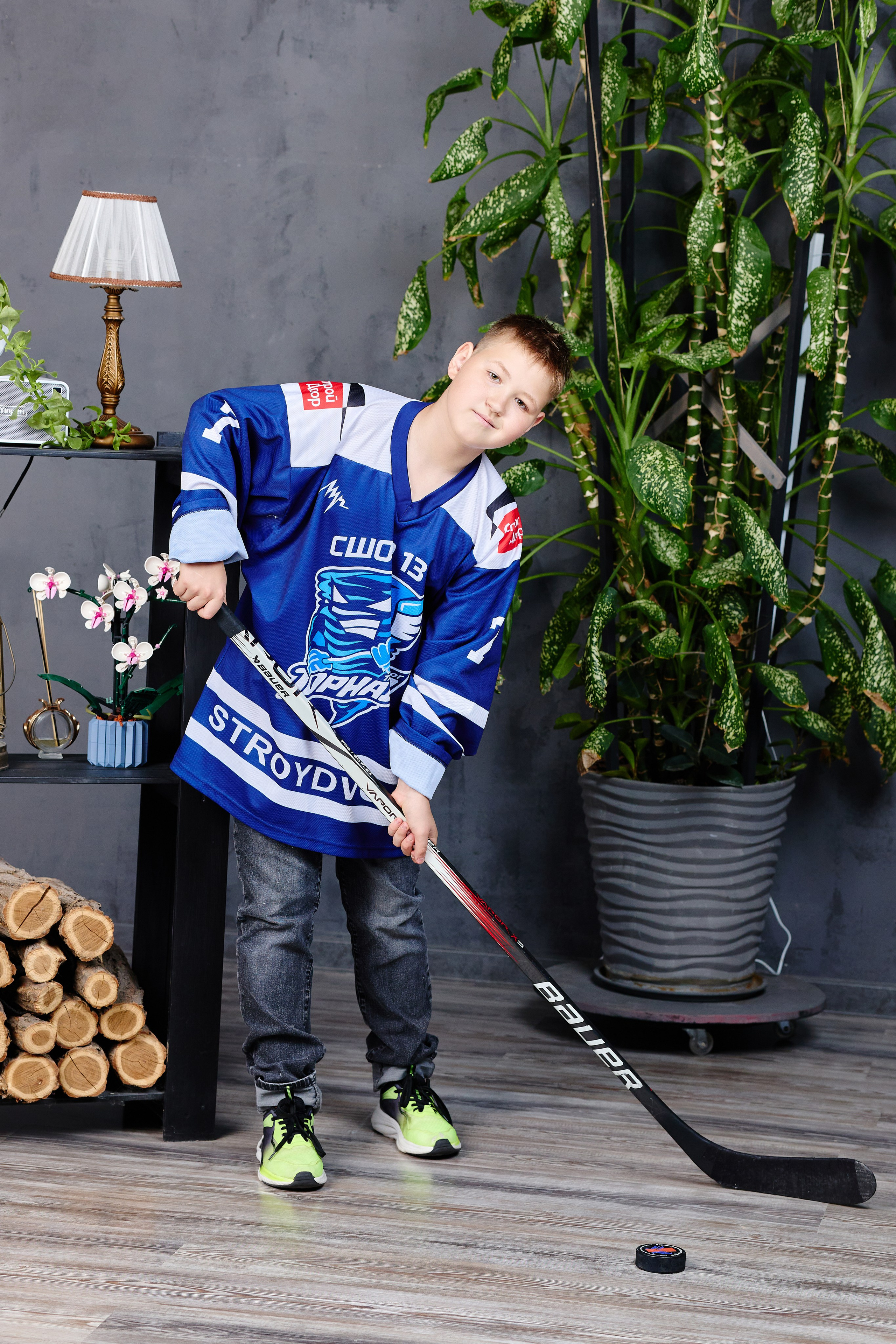 Съемка 5 класс Dark Loft. Фотограф Выпускные альбомы Таганрог Сергей Коробченко