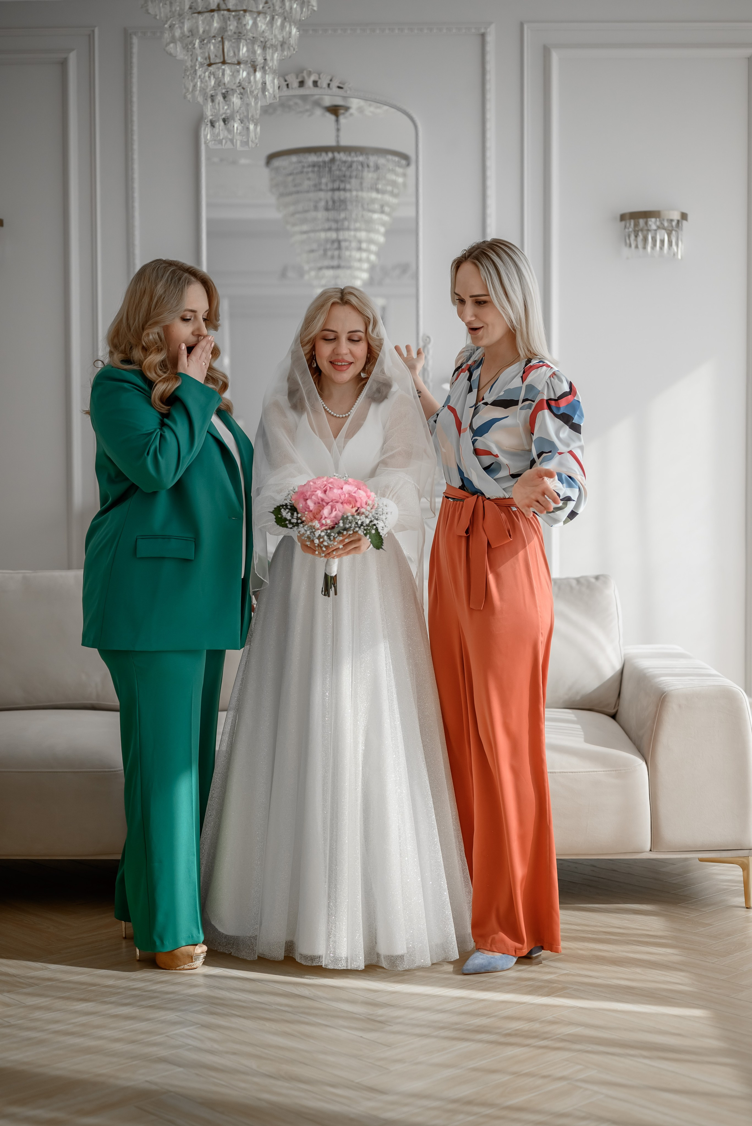 Свадебная фотосессия в студии. Юлия Басня семейный и свадебный фотограф в Донецке