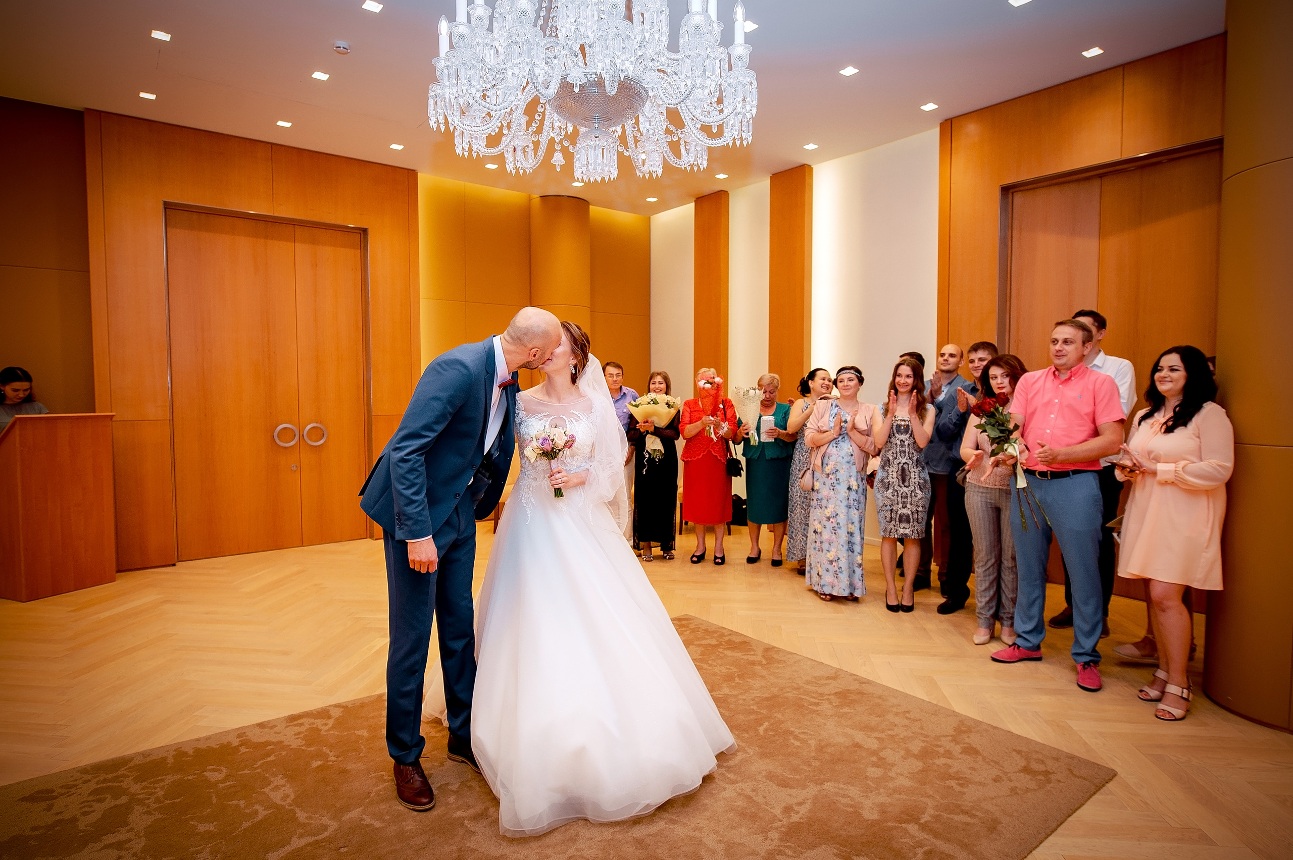 Свадебная фотосессия в Барвихе и Усадьбе Архангельское. Свадебный и семейный фотограф Виктория Носачёва. Щелково, Москва и МО