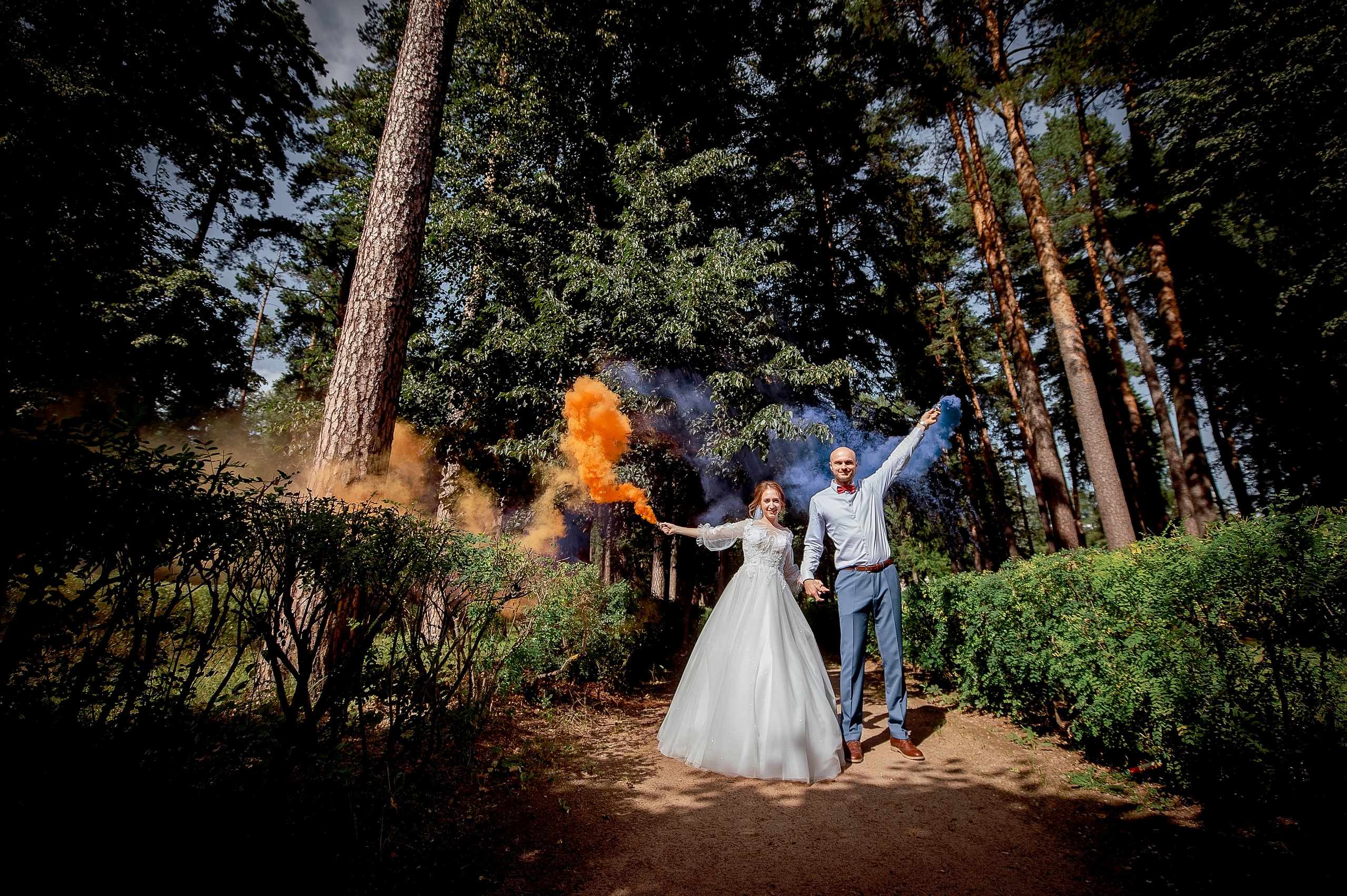 Фотосессия с цветным дымом.