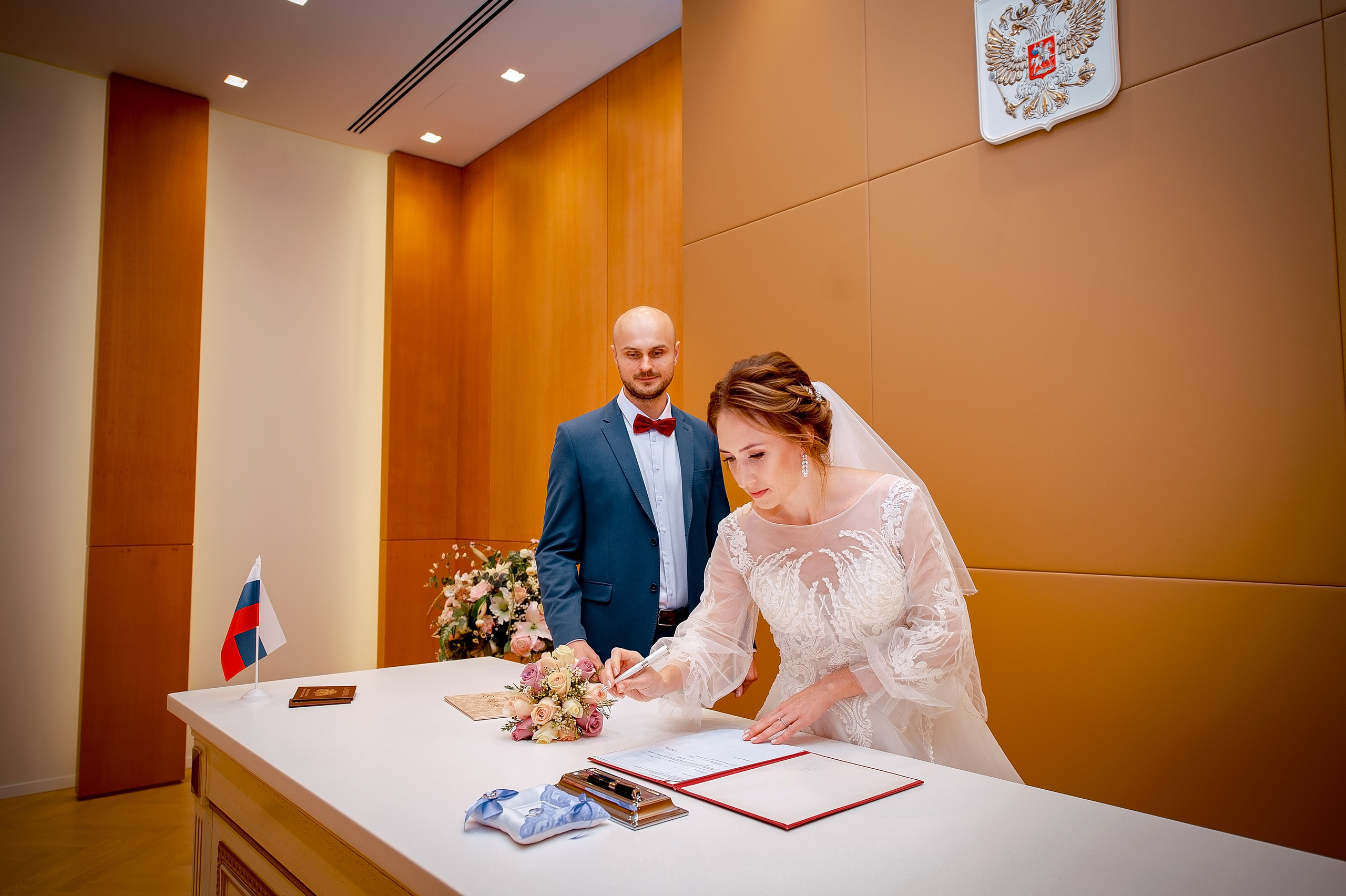 Свадебная фотосессия в Барвихе и Усадьбе Архангельское. Свадебный и семейный фотограф Виктория Носачёва. Щелково, Москва и МО