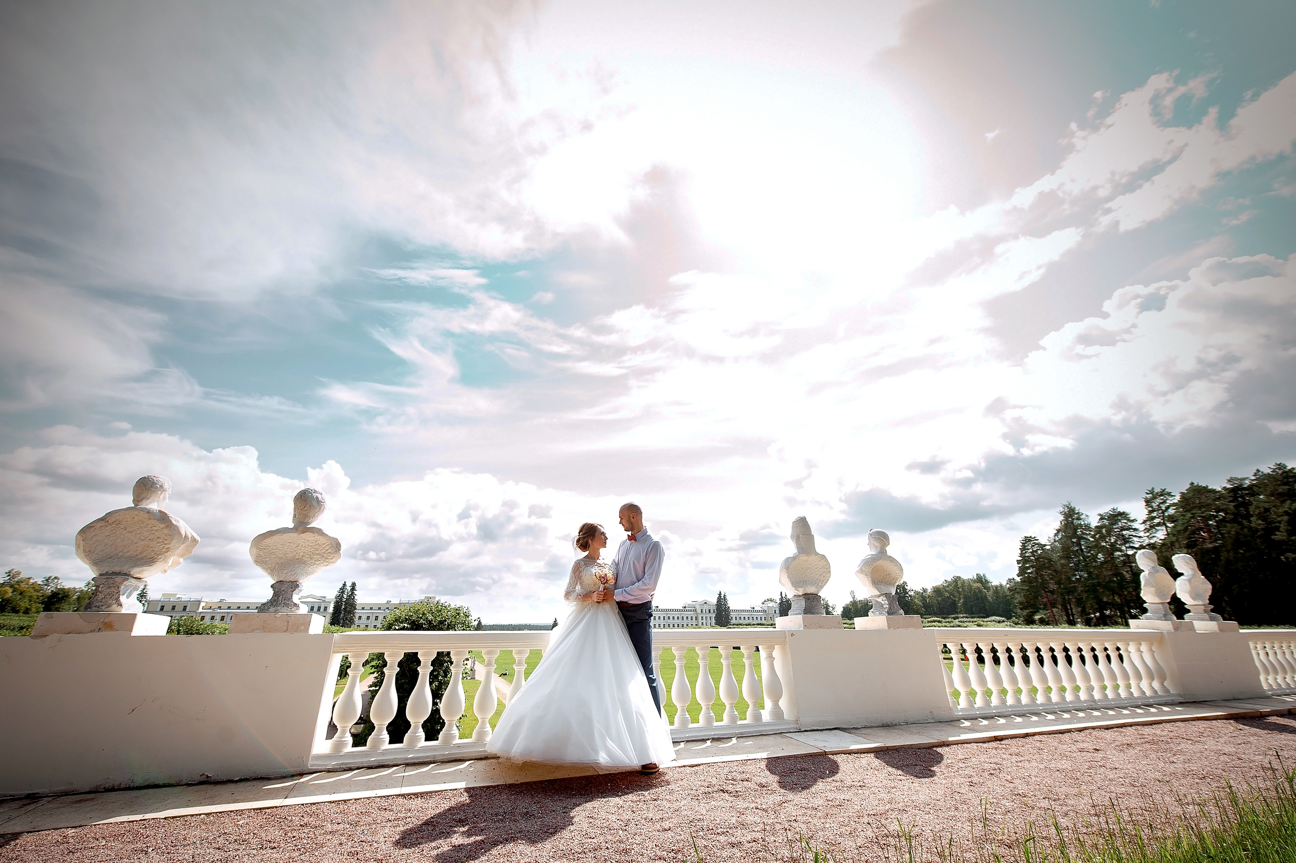 Свадебная фотосессия в Барвихе и Усадьбе Архангельское. Свадебный и семейный фотограф Виктория Носачёва. Щелково, Москва и МО