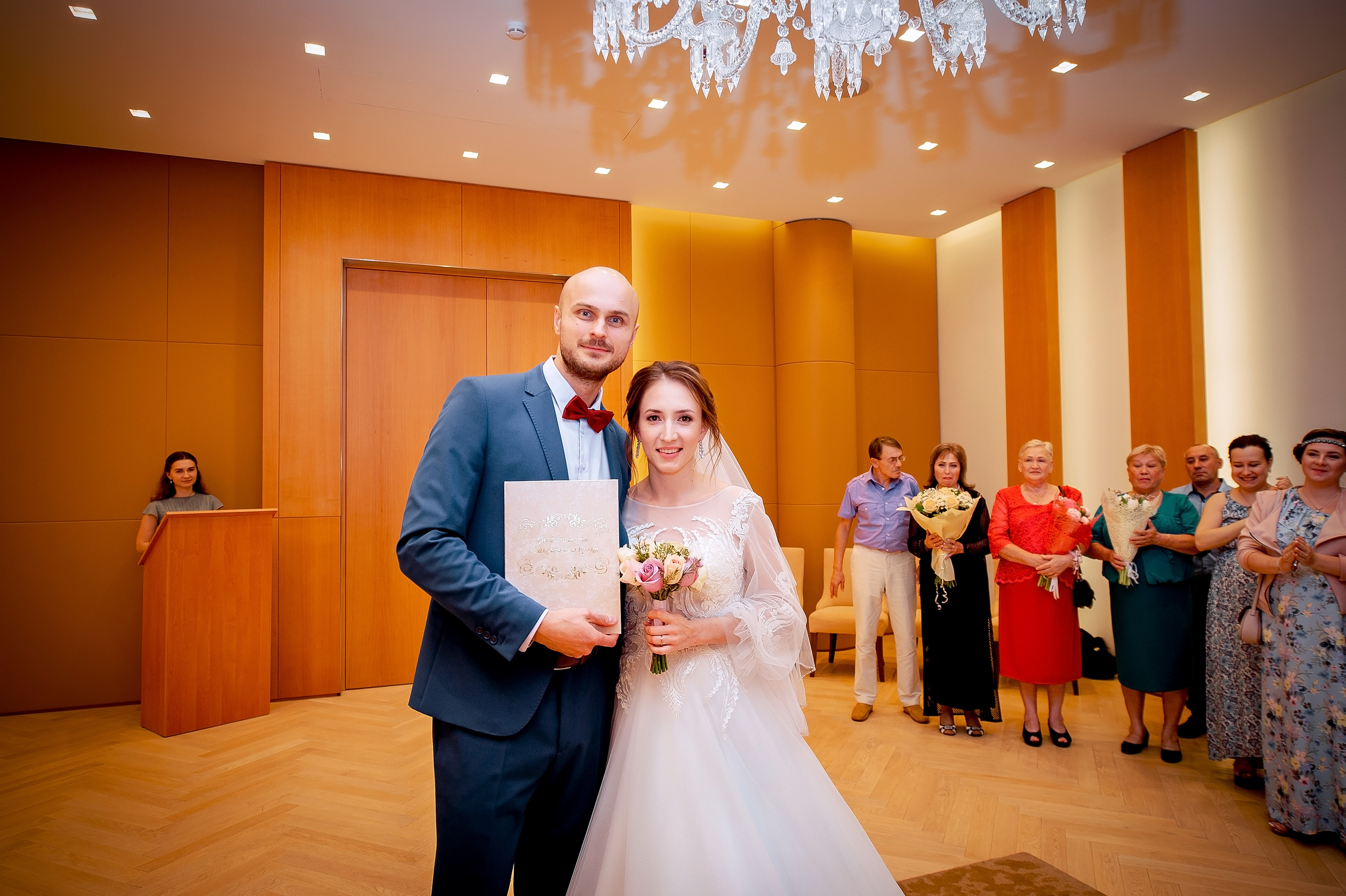 Свадебная фотосессия в Барвихе и Усадьбе Архангельское. Свадебный и семейный фотограф Виктория Носачёва. Щелково, Москва и МО