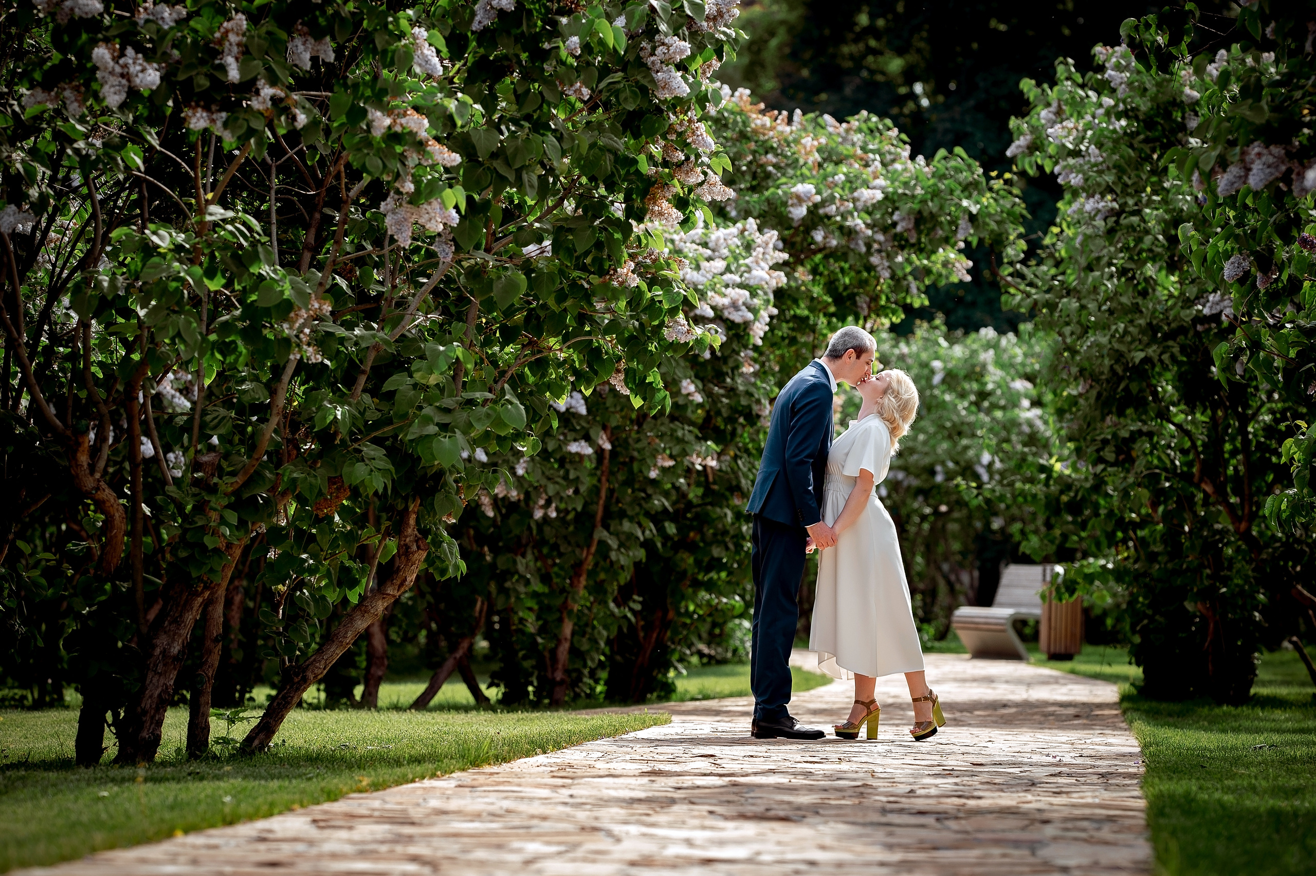 Свадебная фотопрогулка на ВДНХ. Свадебный и семейный фотограф Виктория Носачёва. Щелково, Москва и МО