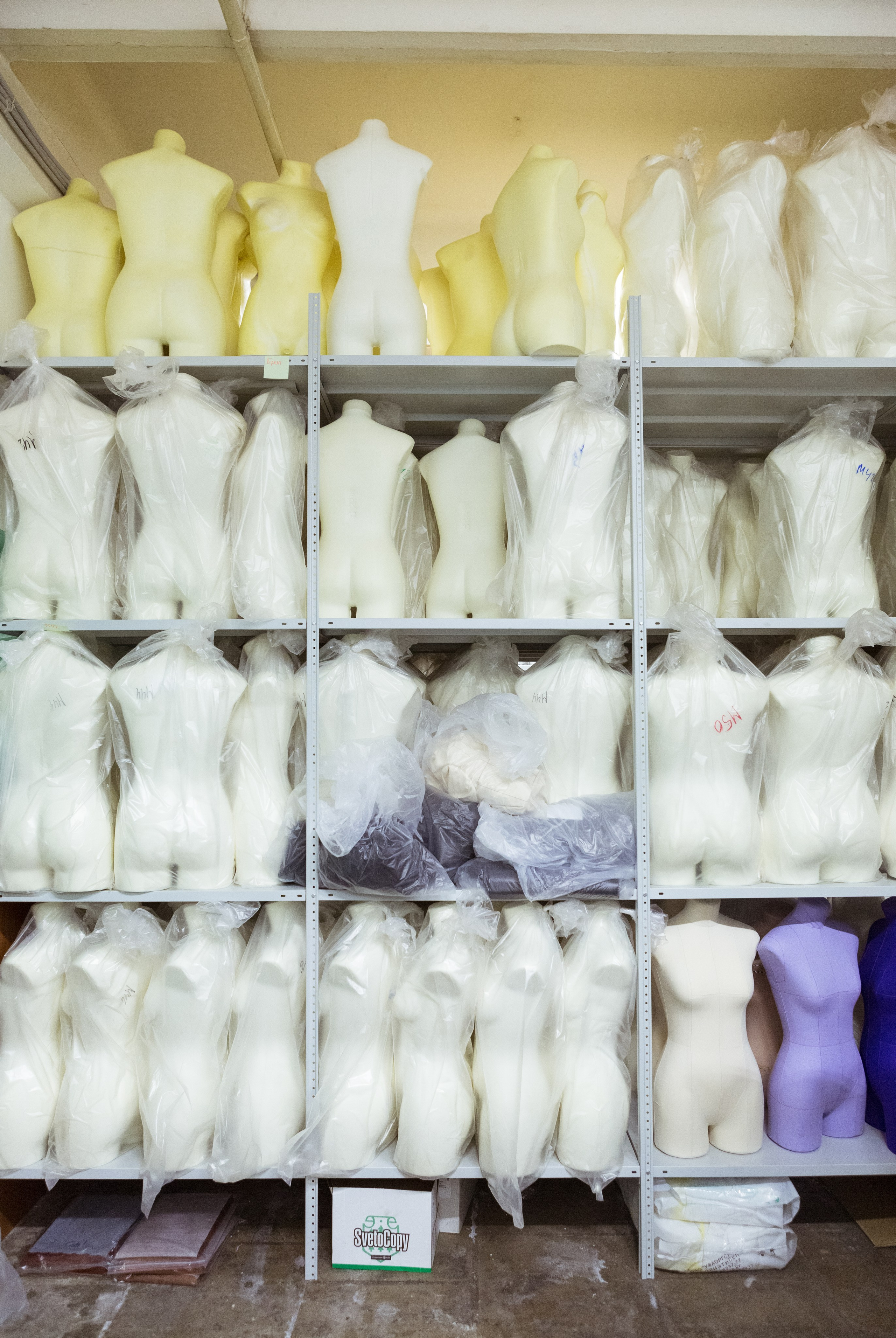 Фотосъёмка производства портновских манекенов для модельеров и дизайнеров одежды Royal Dress Forms. Рекламный, предметный, репортажный, семейный фотограф и художник в Москве