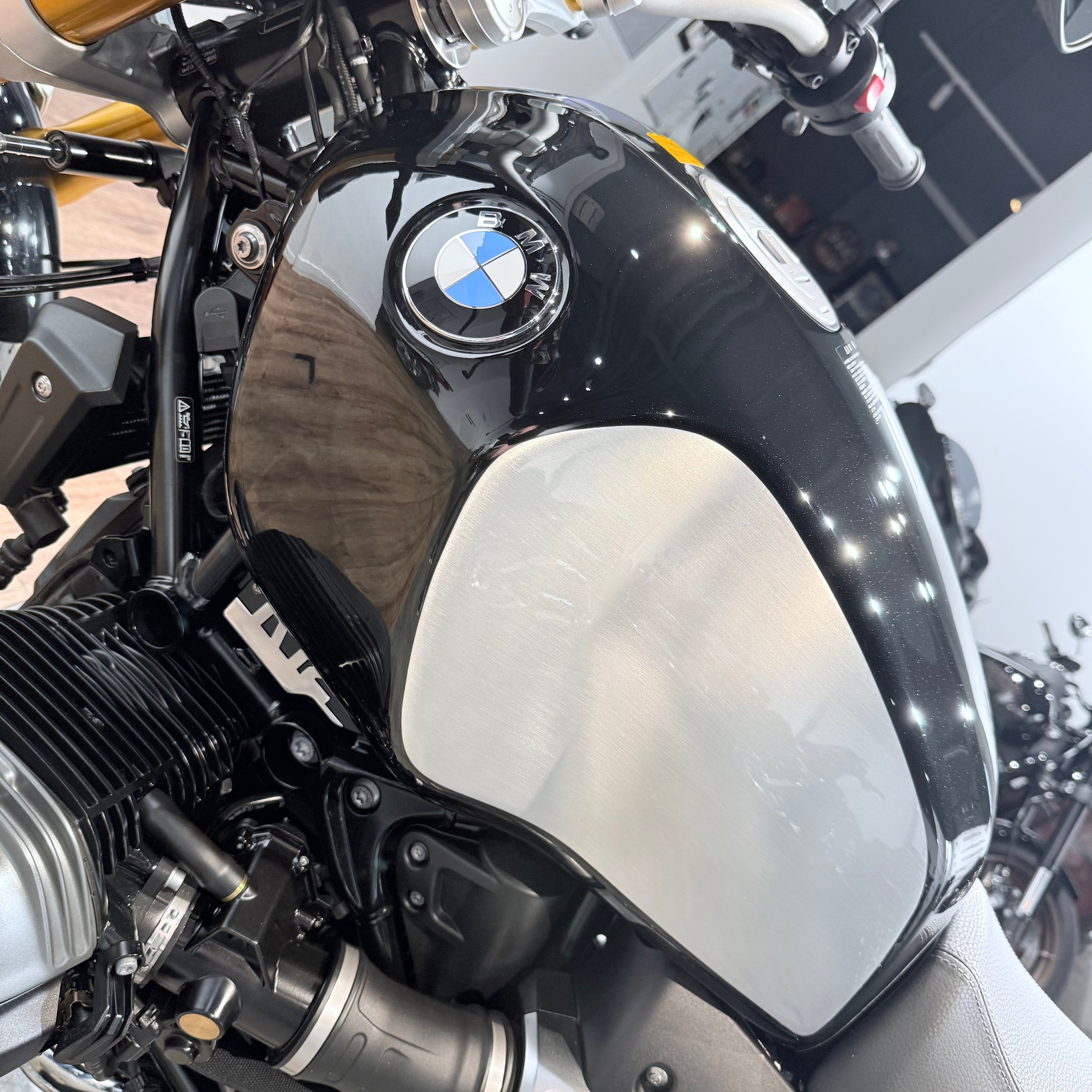 2025 BMW R12 R Nine T Blасk Stоrm. Hello Davidson, Москва. Только хорошие мотоциклы…