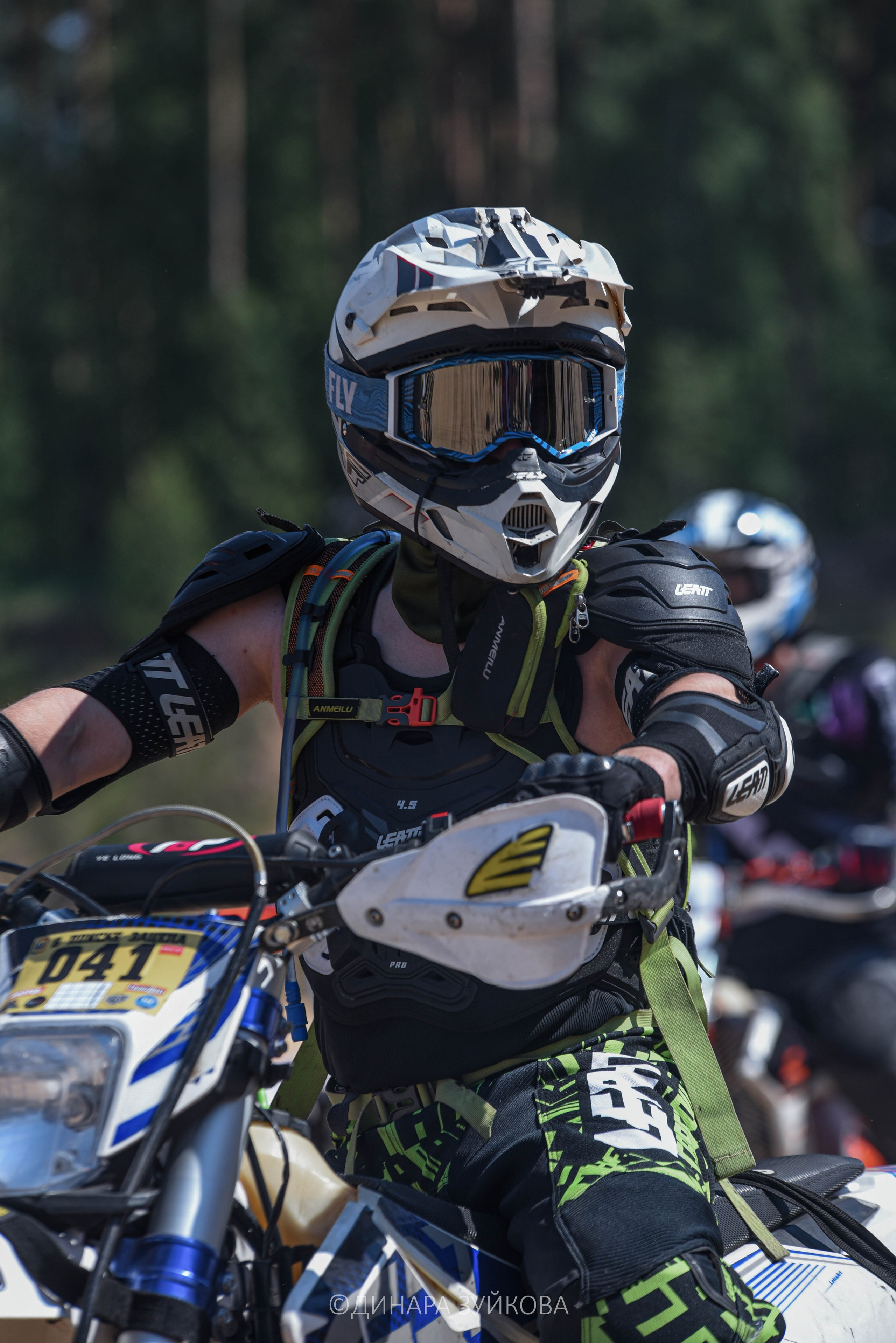 В поиске зацепа от ЭндуроБор. Мотофотограф в Нижнем Новгороде Динара Зуйкова