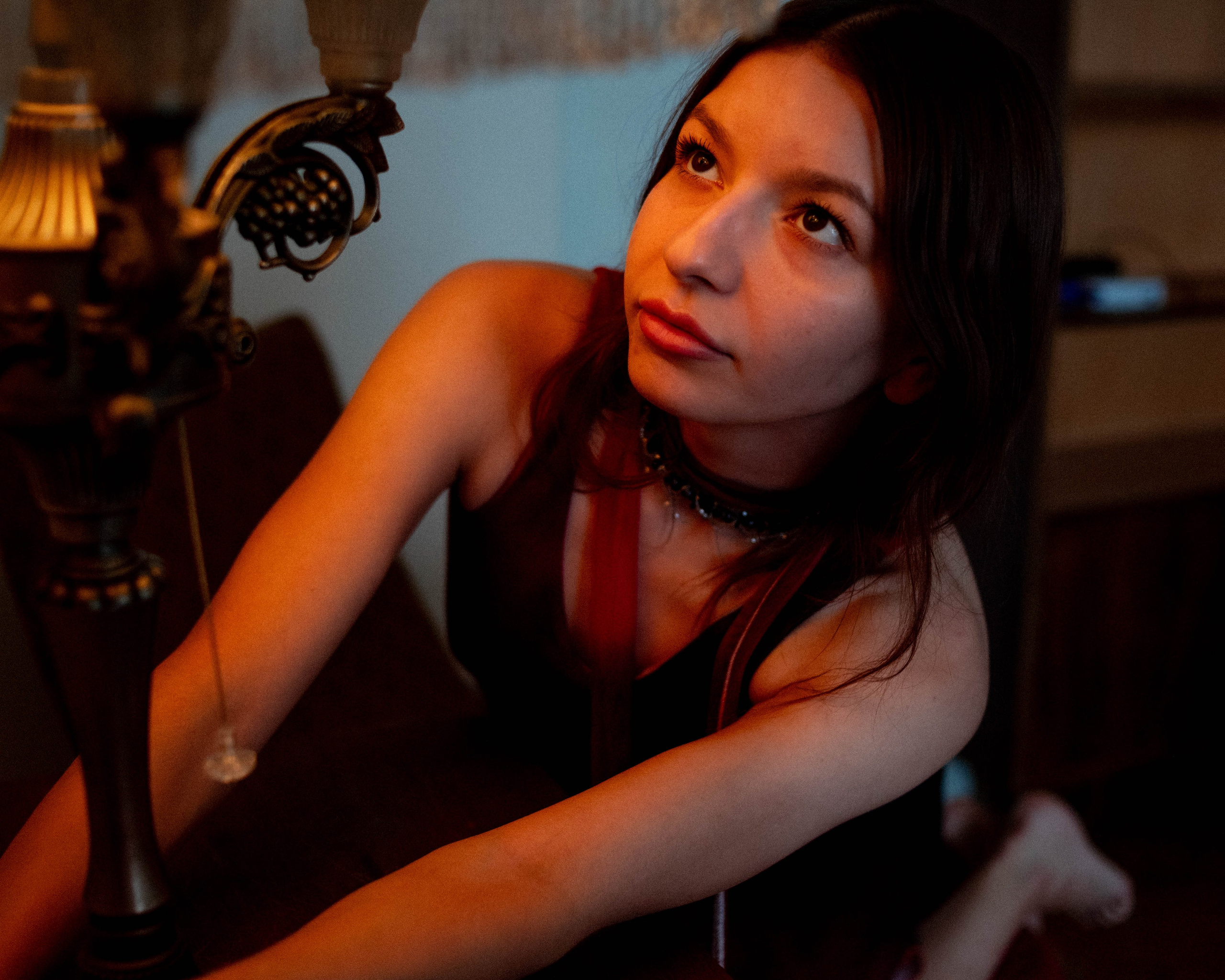 Аня. Женский фотограф. Создатель украшений ручной работы. Модель