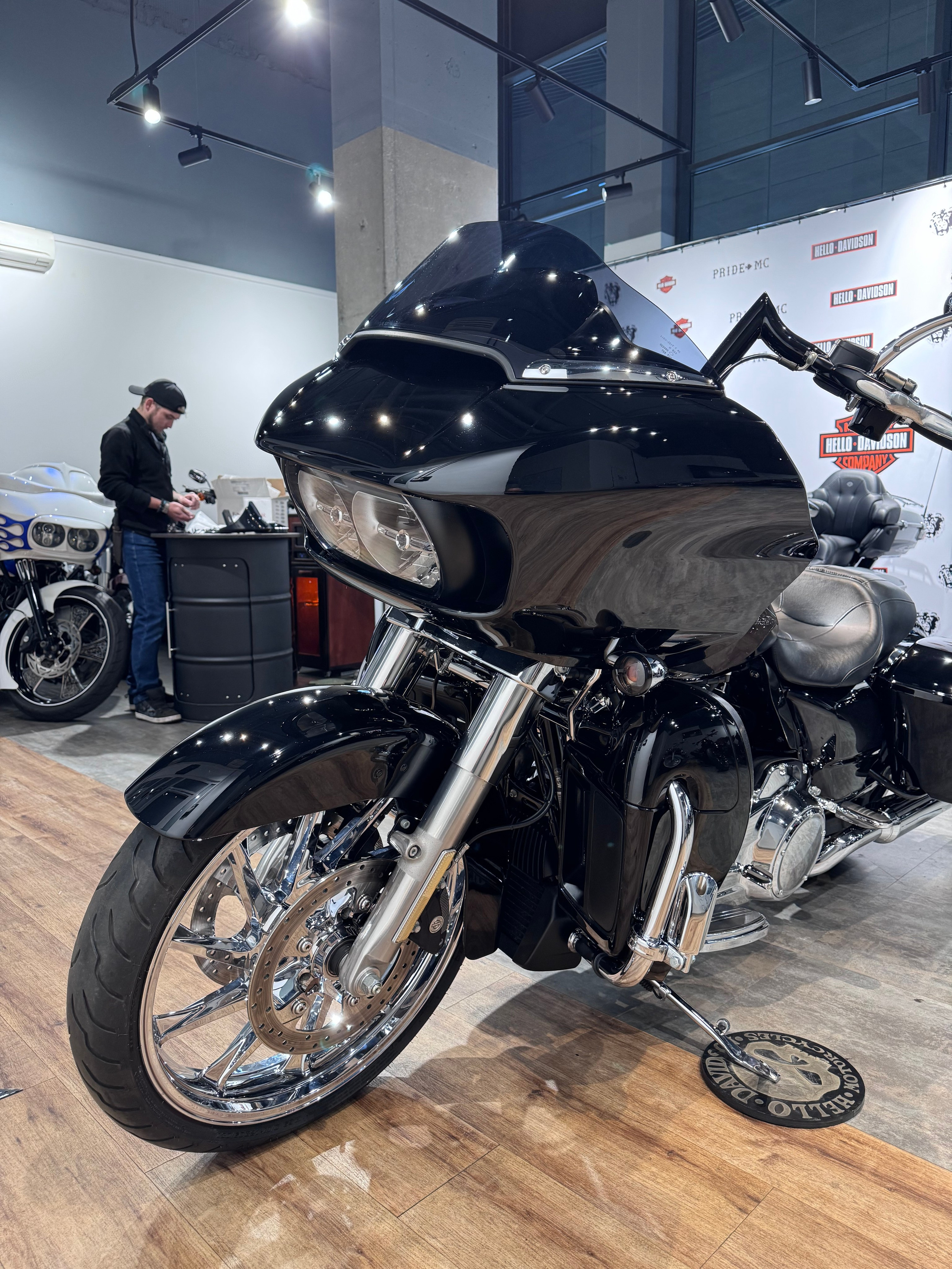 2020 Road Glide F47 Arlen Ness. Hello Davidson, Москва. Только хорошие мотоциклы…