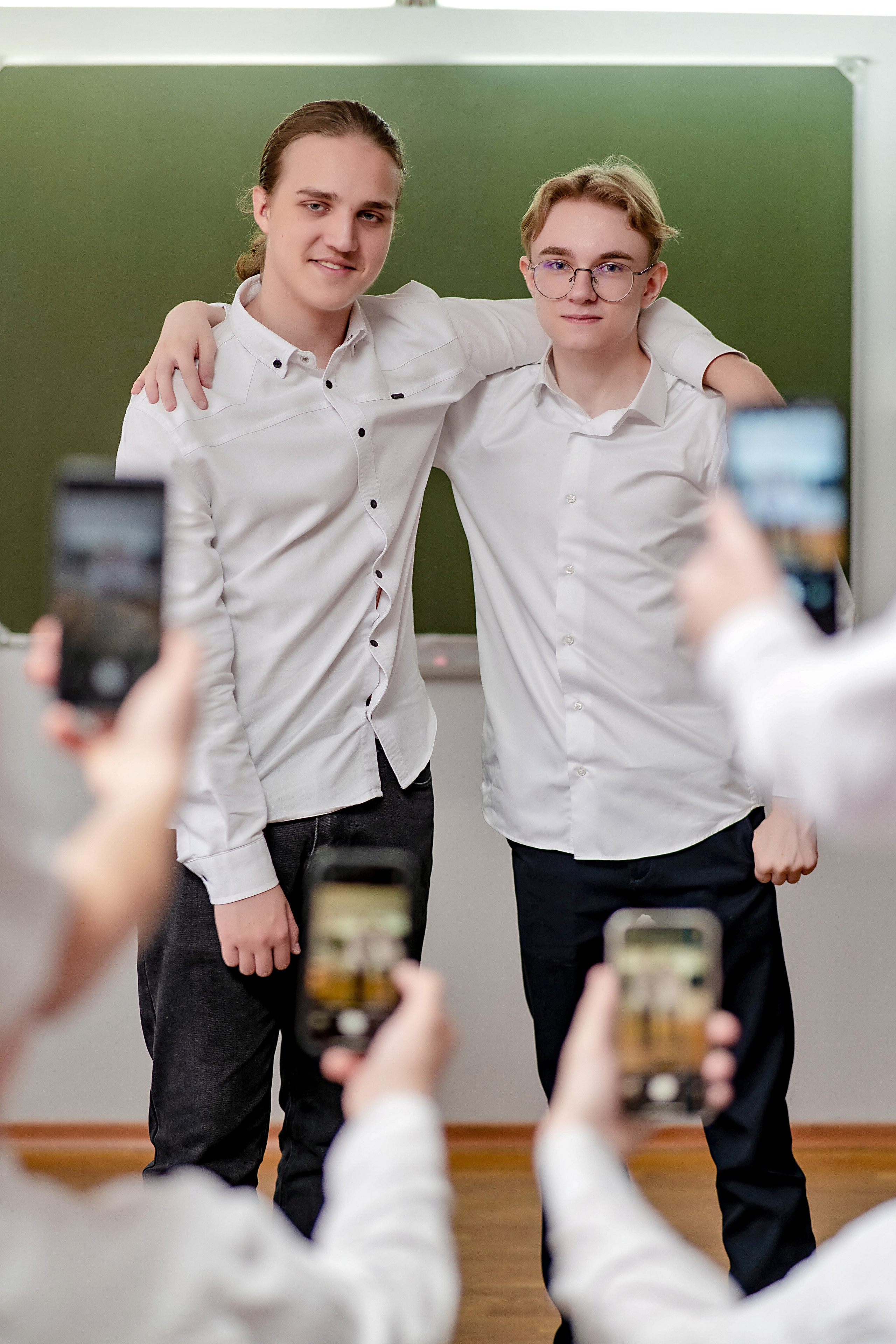 Выпускные (школьные) альбомы (книги) в Ростове-на-Дону. Современные Выпускные Альбомы в Ростове-на-Дону