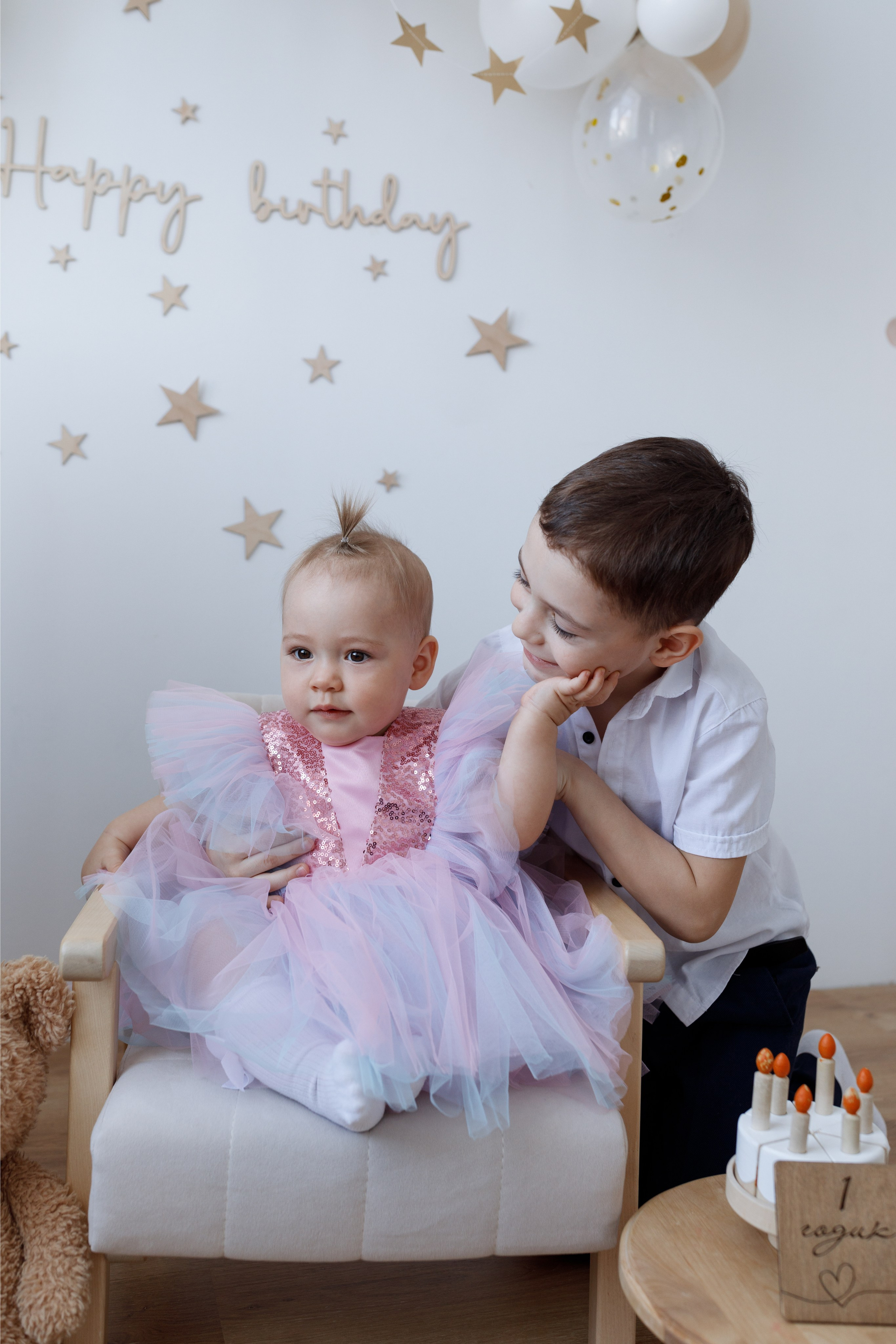 Алисе 1 годик. Фотограф на годик Хабаровск Детский и семейный фотограф в Хабаровске Юлия Матвиенко