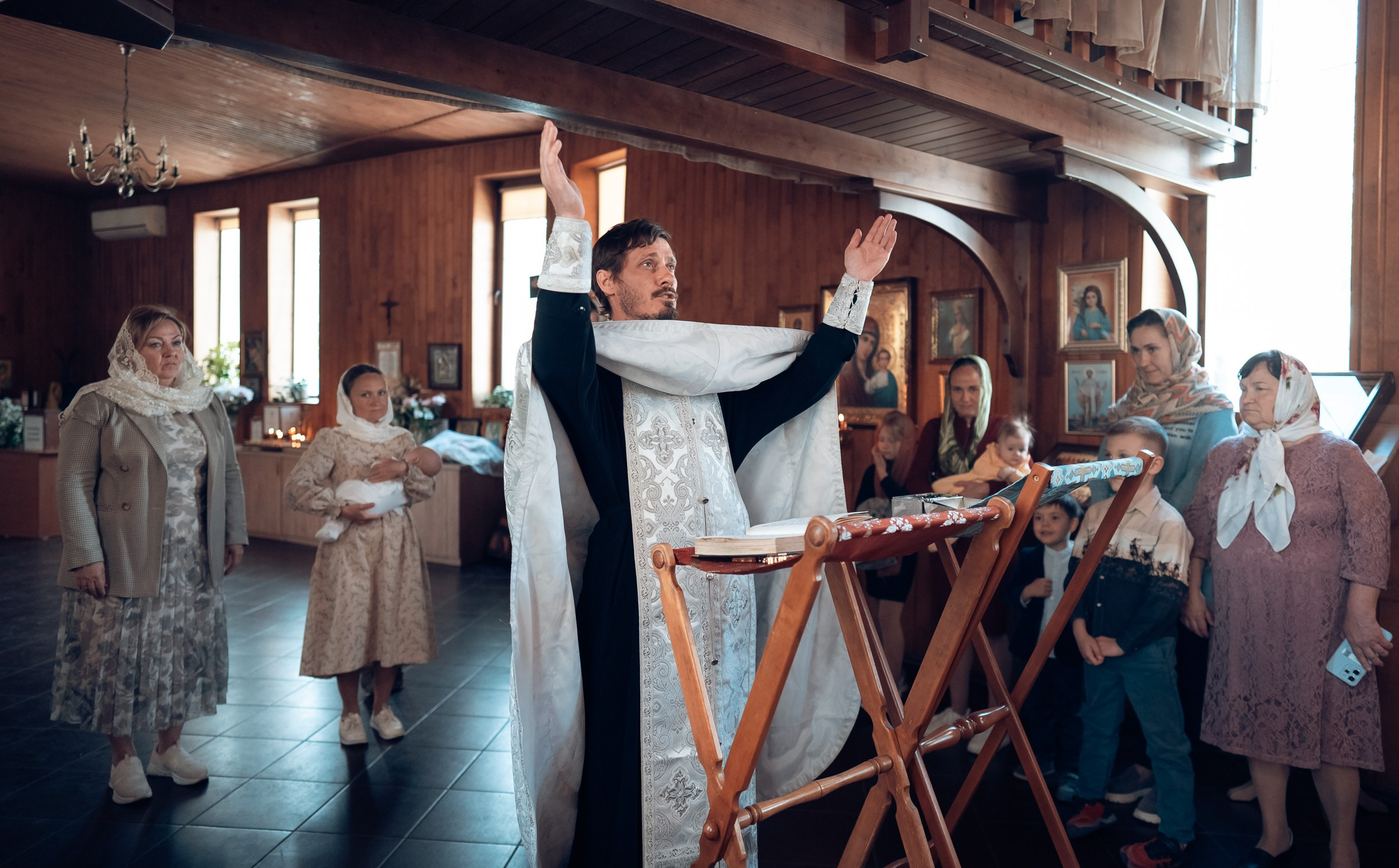 Крещение в храме Блж.Ксении Петербургской Севастополь. Церковный фотограф Севастополь