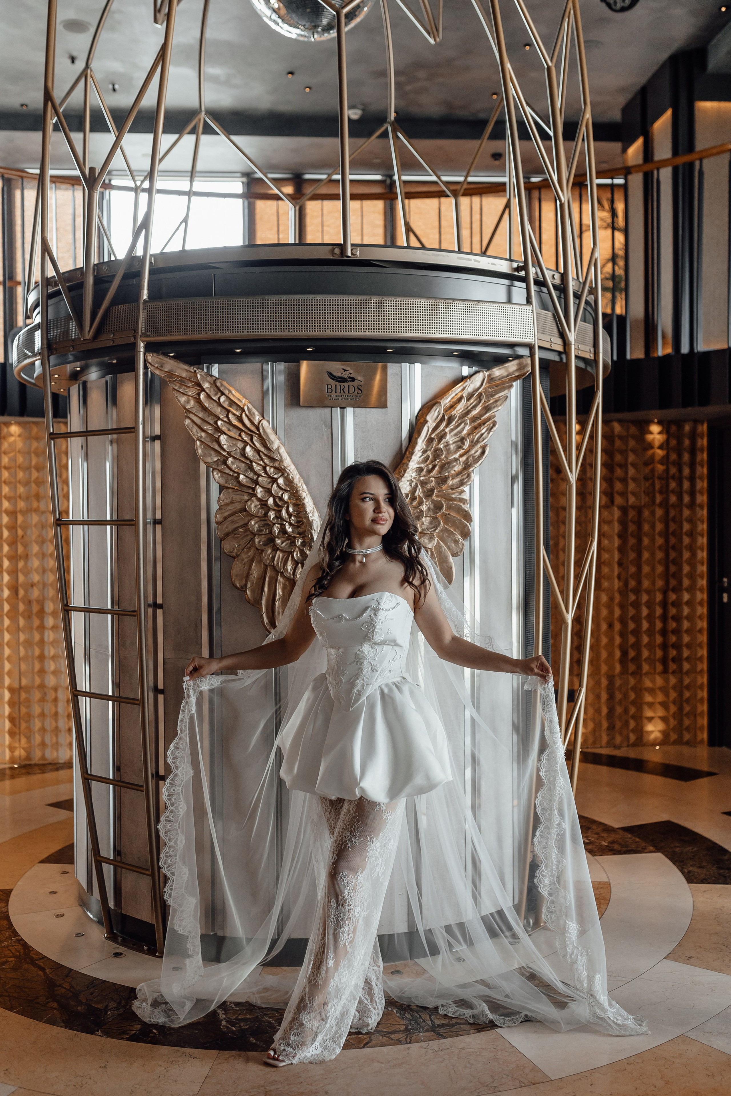 Регистрация брака в ресторане Birds Москва Сити. Свадебный фотограф в Москве Дарья Олендарёва