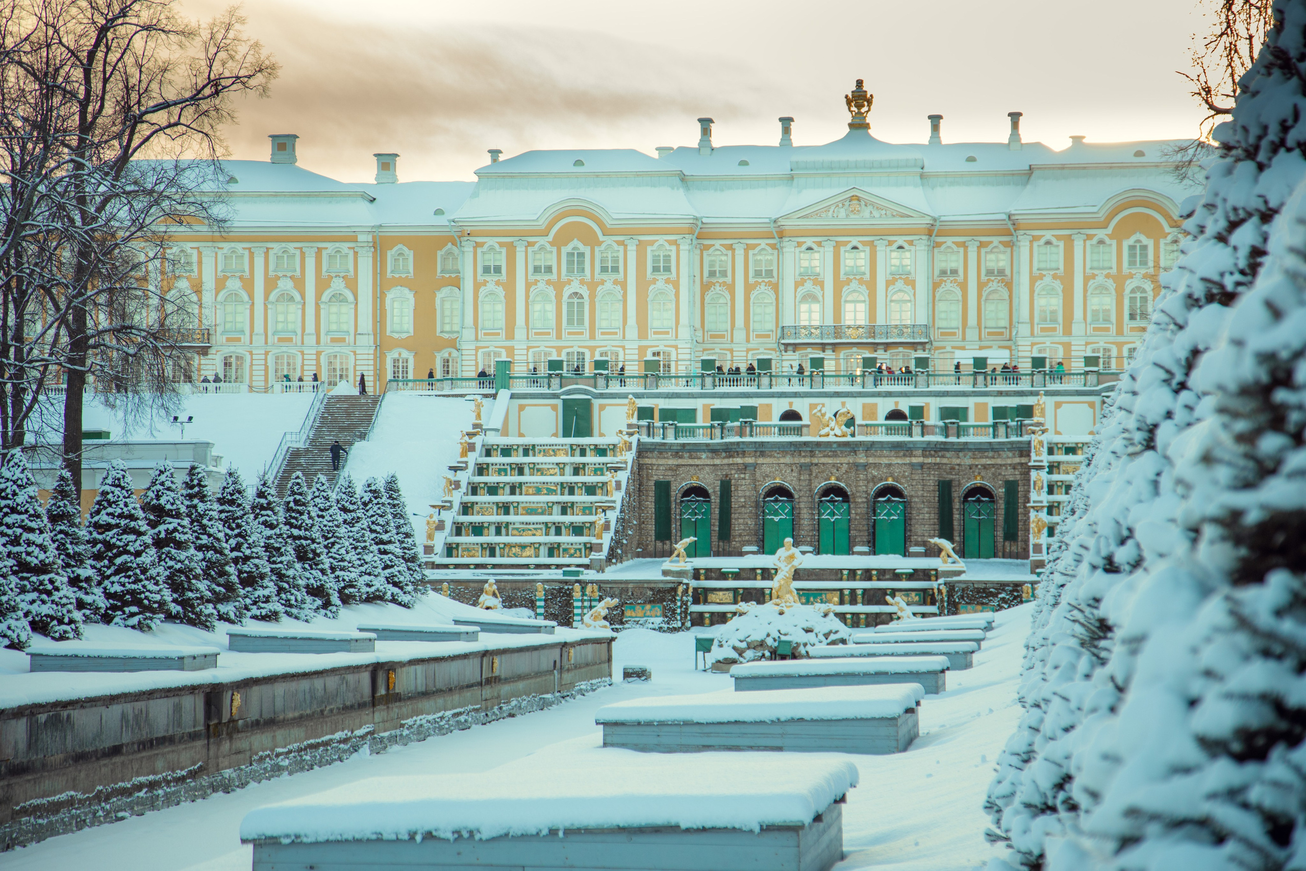 ФОТОСЕССИЯ В ПЕТЕРГОФЕ. ГДЕ СНИМАТЬ В ПЕТЕРГОФЕ