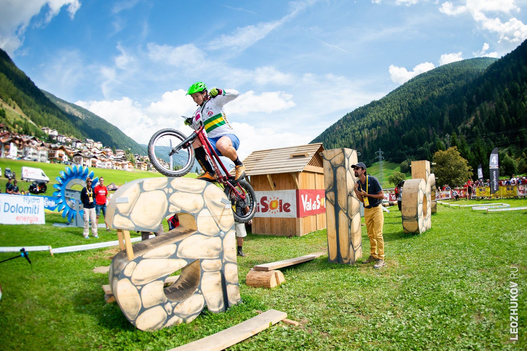 UCI Trials World Championships 2016 — finals. Sports photographer Leonid Zhukov