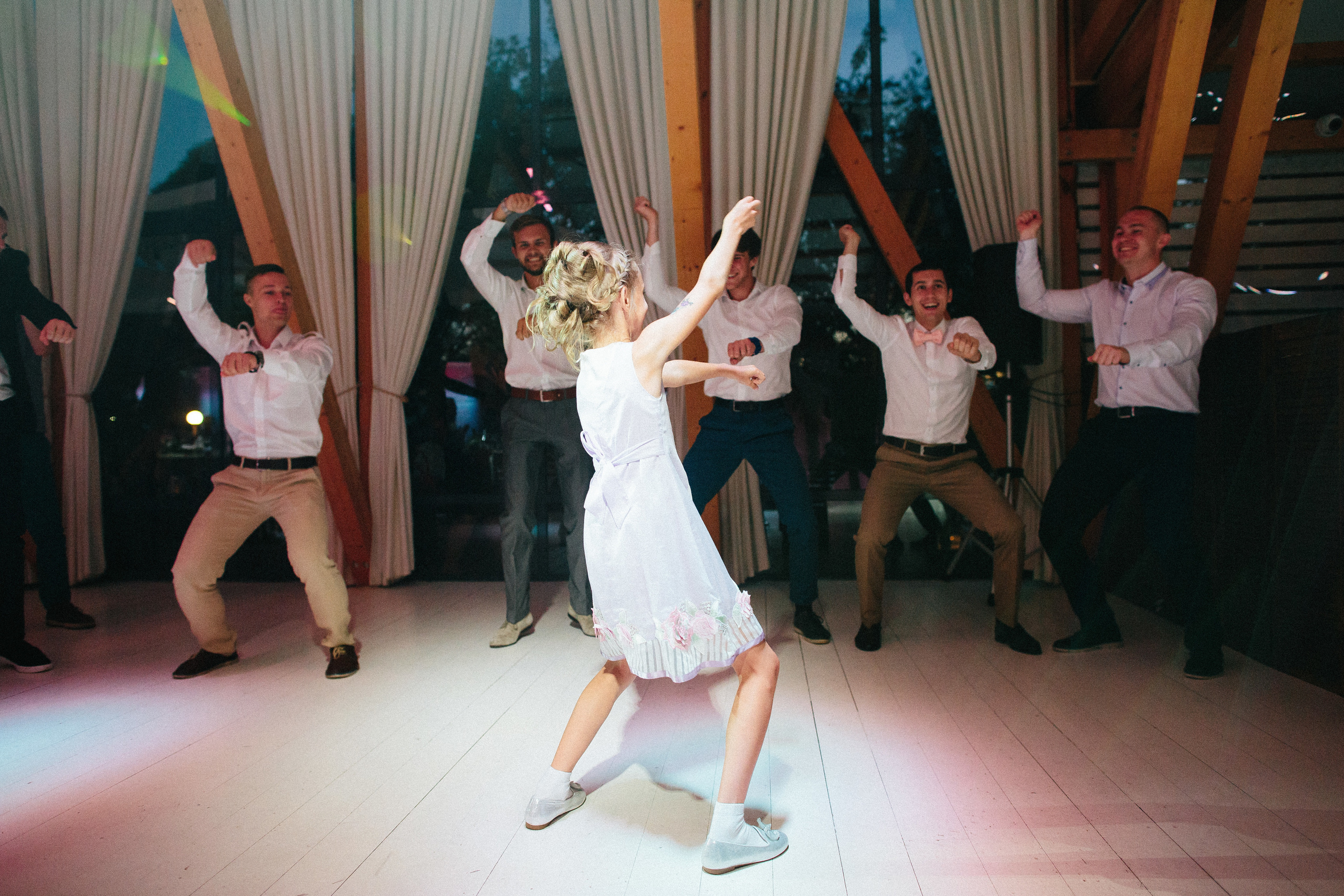 Александра и Артём. Свадьба в Яхт-клубе "Нептун". Александр Чернин. Семейный и событийный фотограф