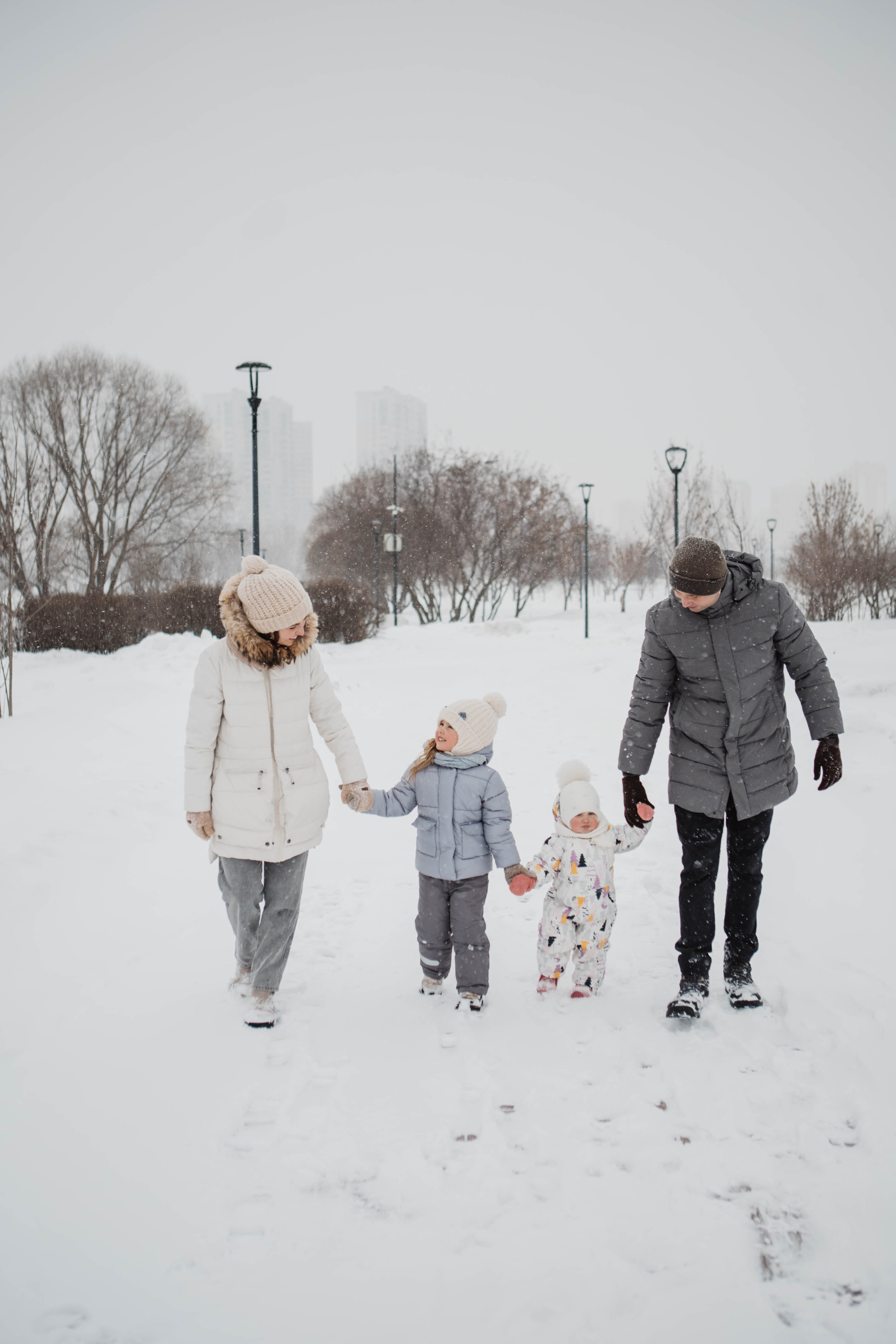 Семейная фотосессия зимой. Фотограф Валерия Горбунова Подольск Бутово Видное Щербинка