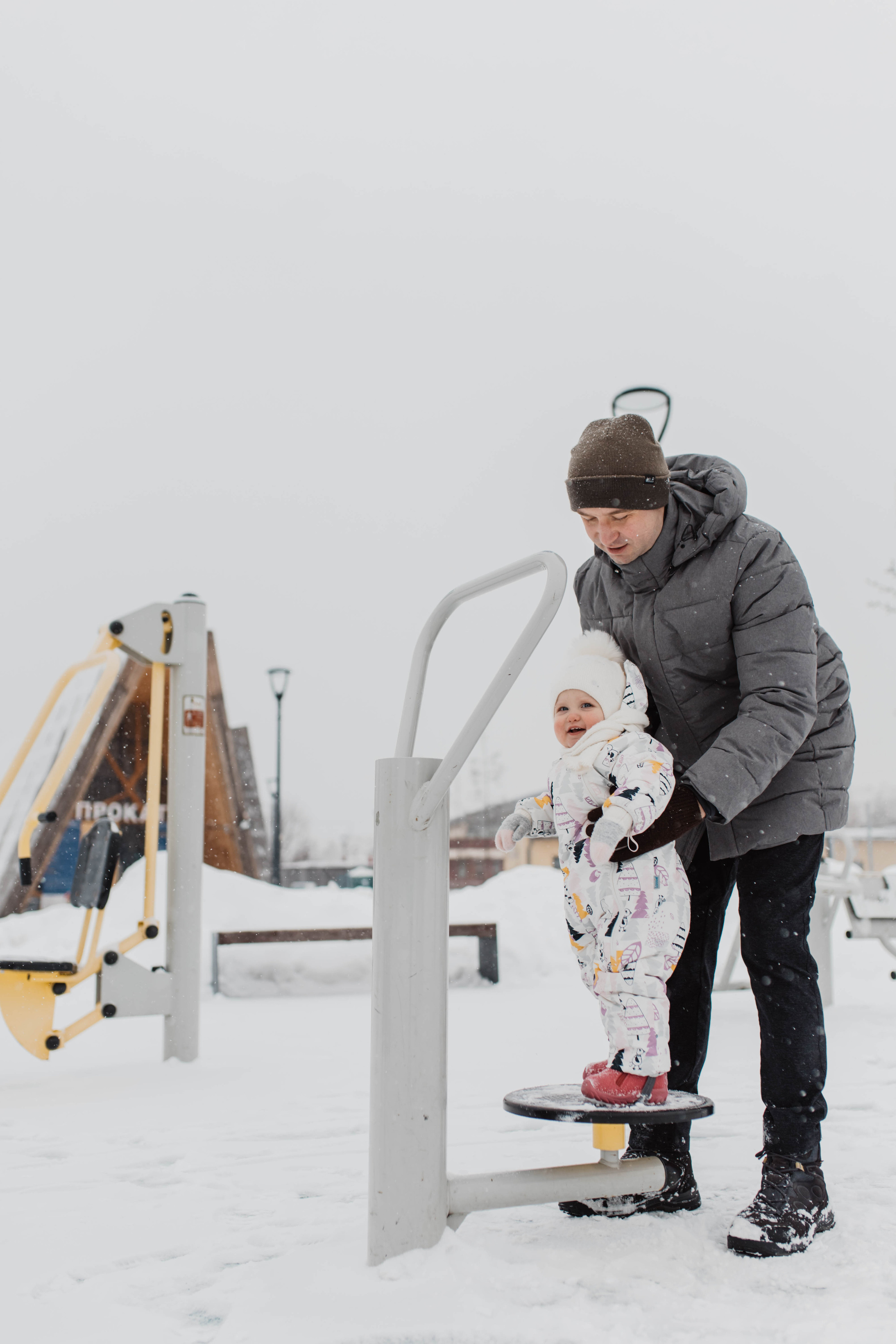 Семейная фотосессия зимой. Фотограф Валерия Горбунова Подольск Бутово Видное Щербинка
