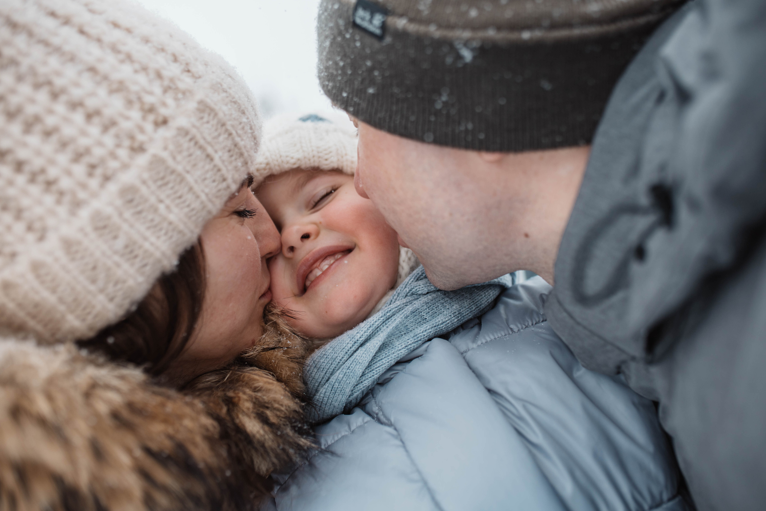 Семейная фотосессия зимой. Фотограф Валерия Горбунова Подольск Бутово Видное Щербинка